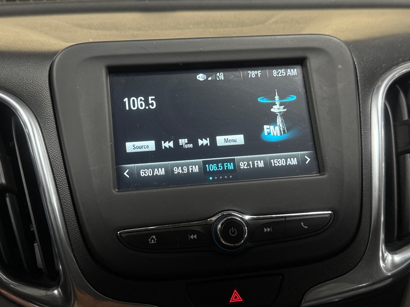 Thumbnail: 2018 Chevrolet Equinox - 4