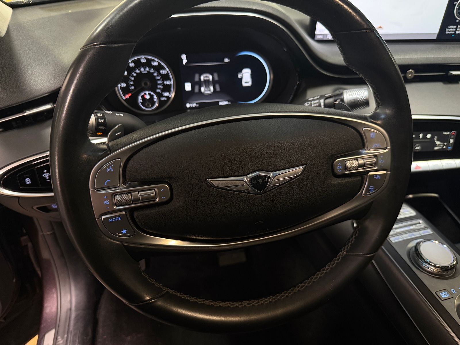 Thumbnail: 2022 Genesis GV70 - 4