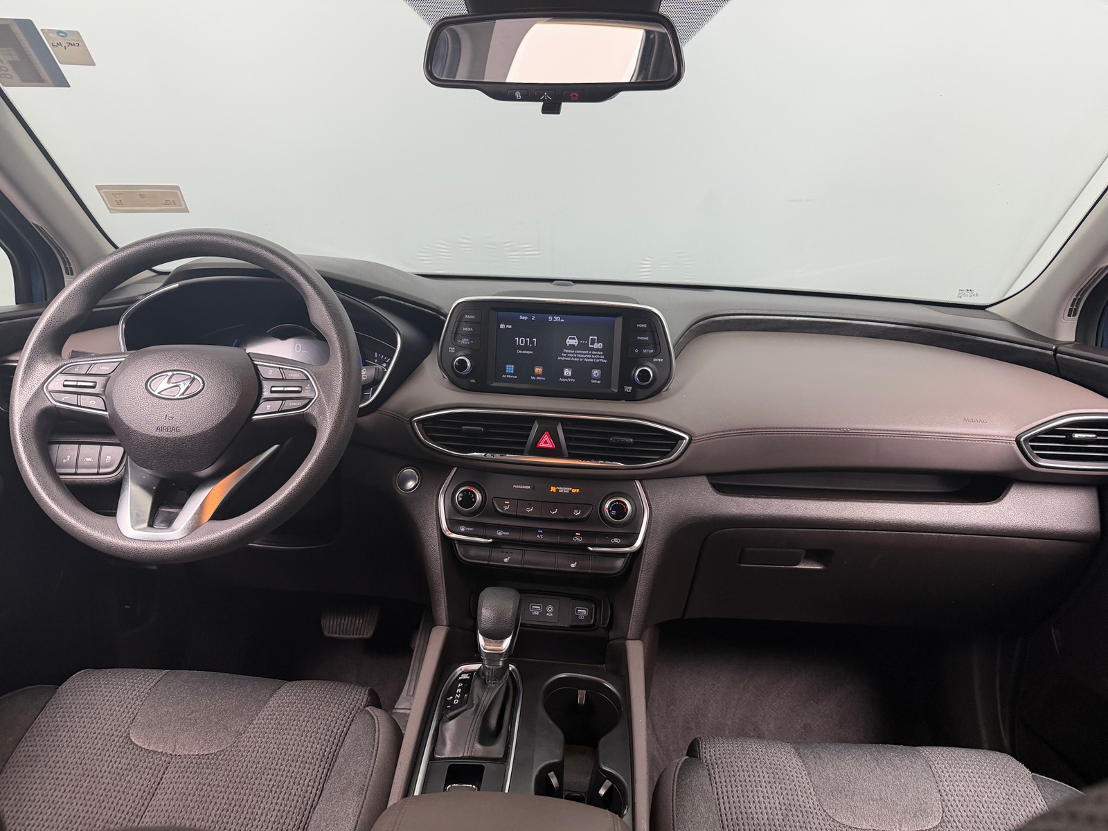 Thumbnail: 2019 Hyundai Santa Fe - 3