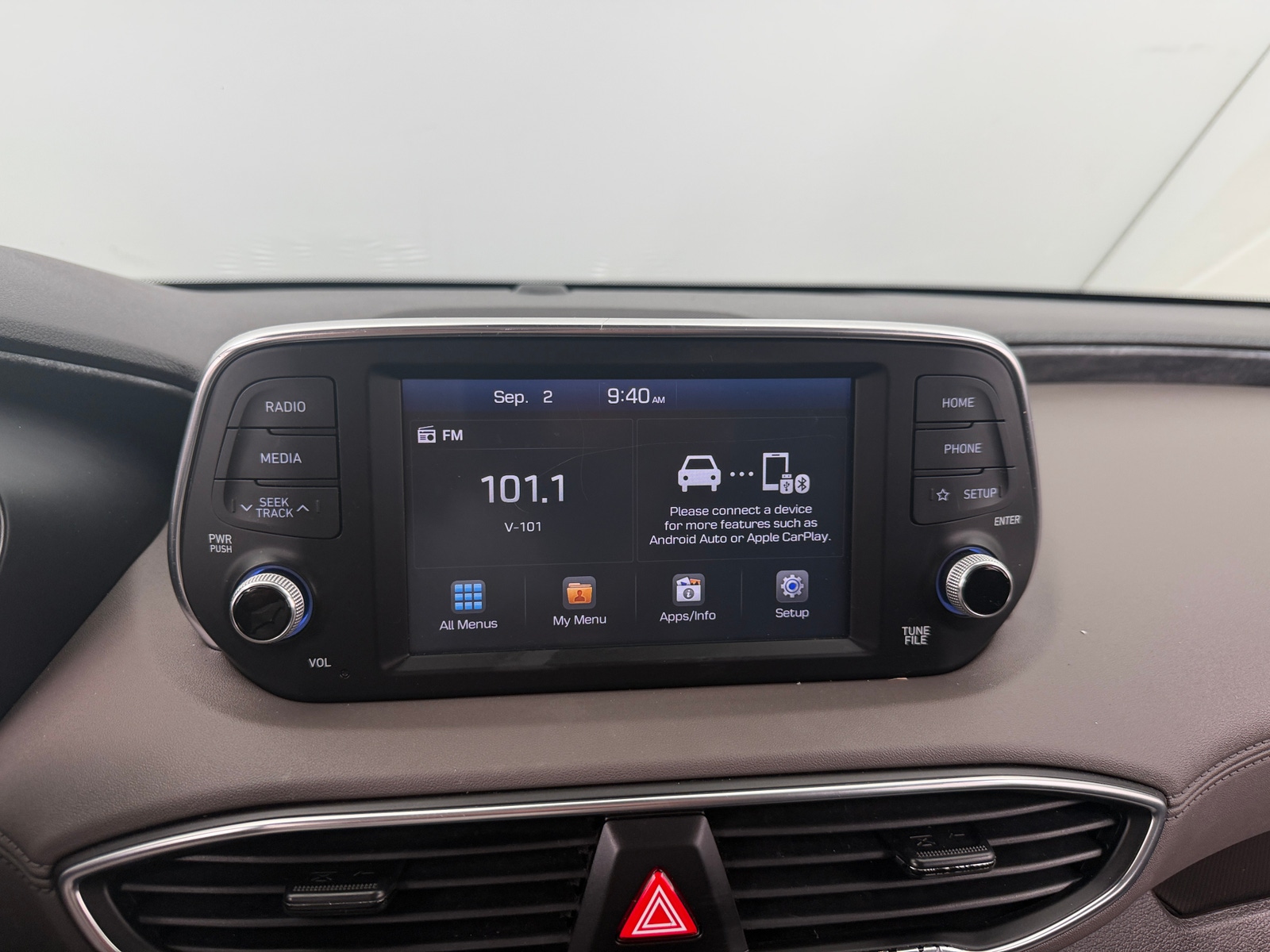 Thumbnail: 2019 Hyundai Santa Fe - 4
