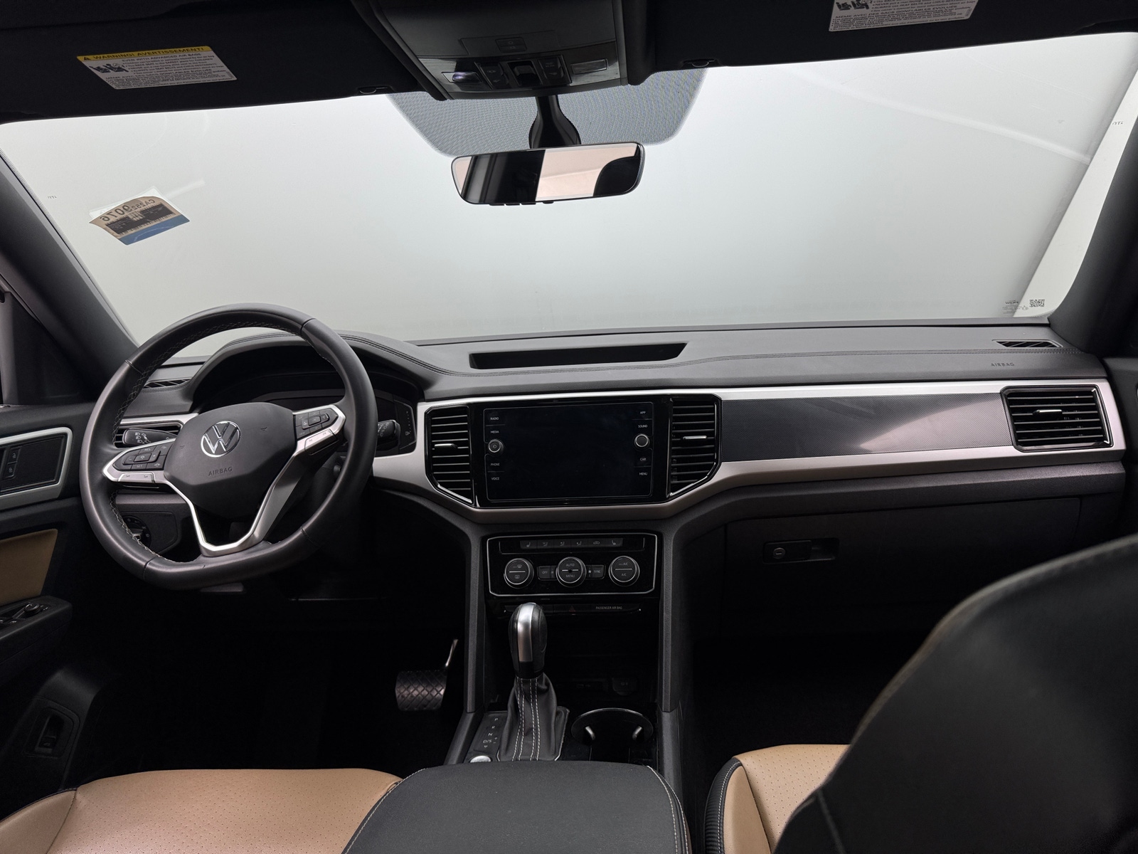 Thumbnail: 2022 Volkswagen Atlas - 3