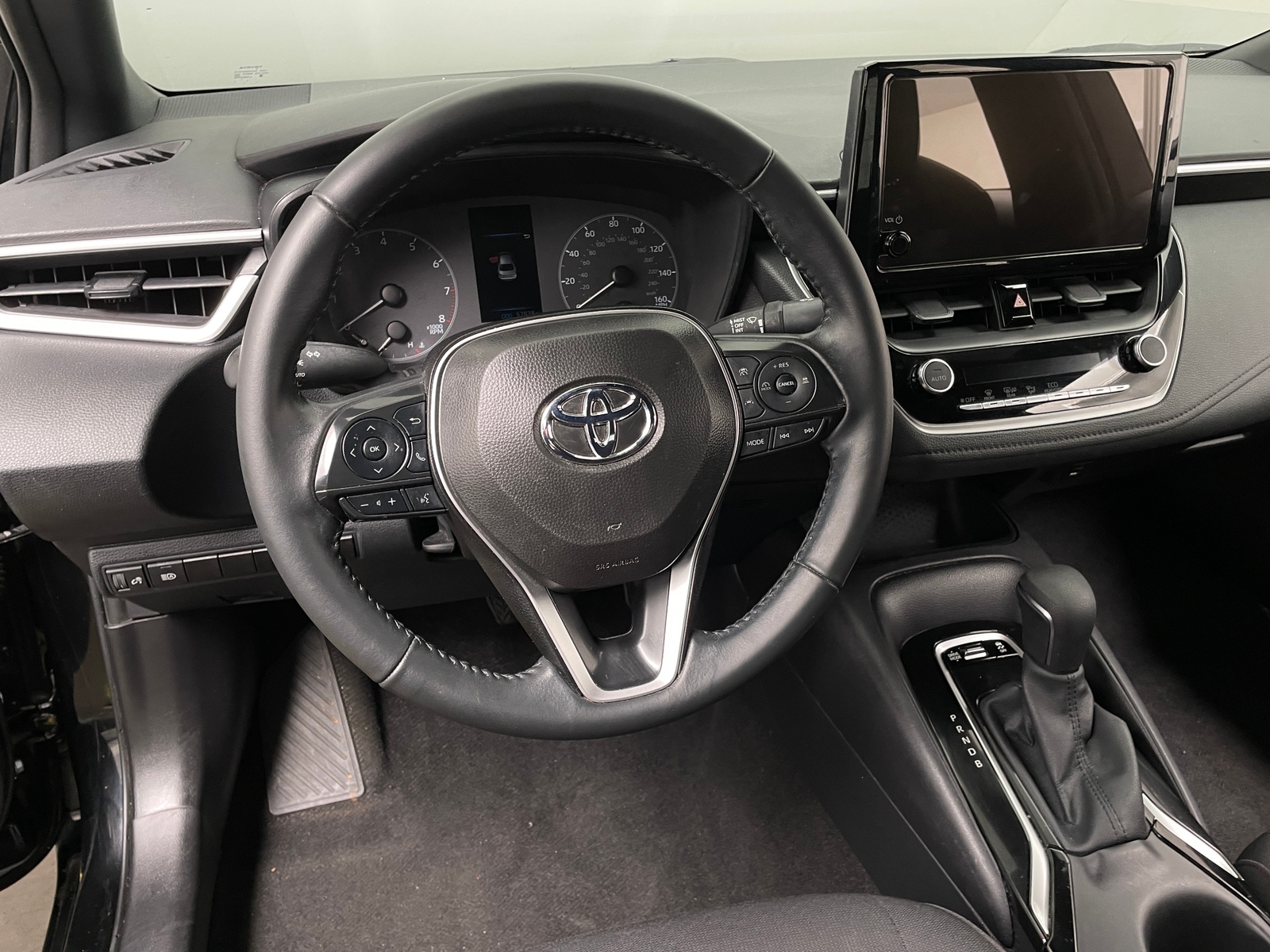 Thumbnail: 2025 Toyota Corolla - 5