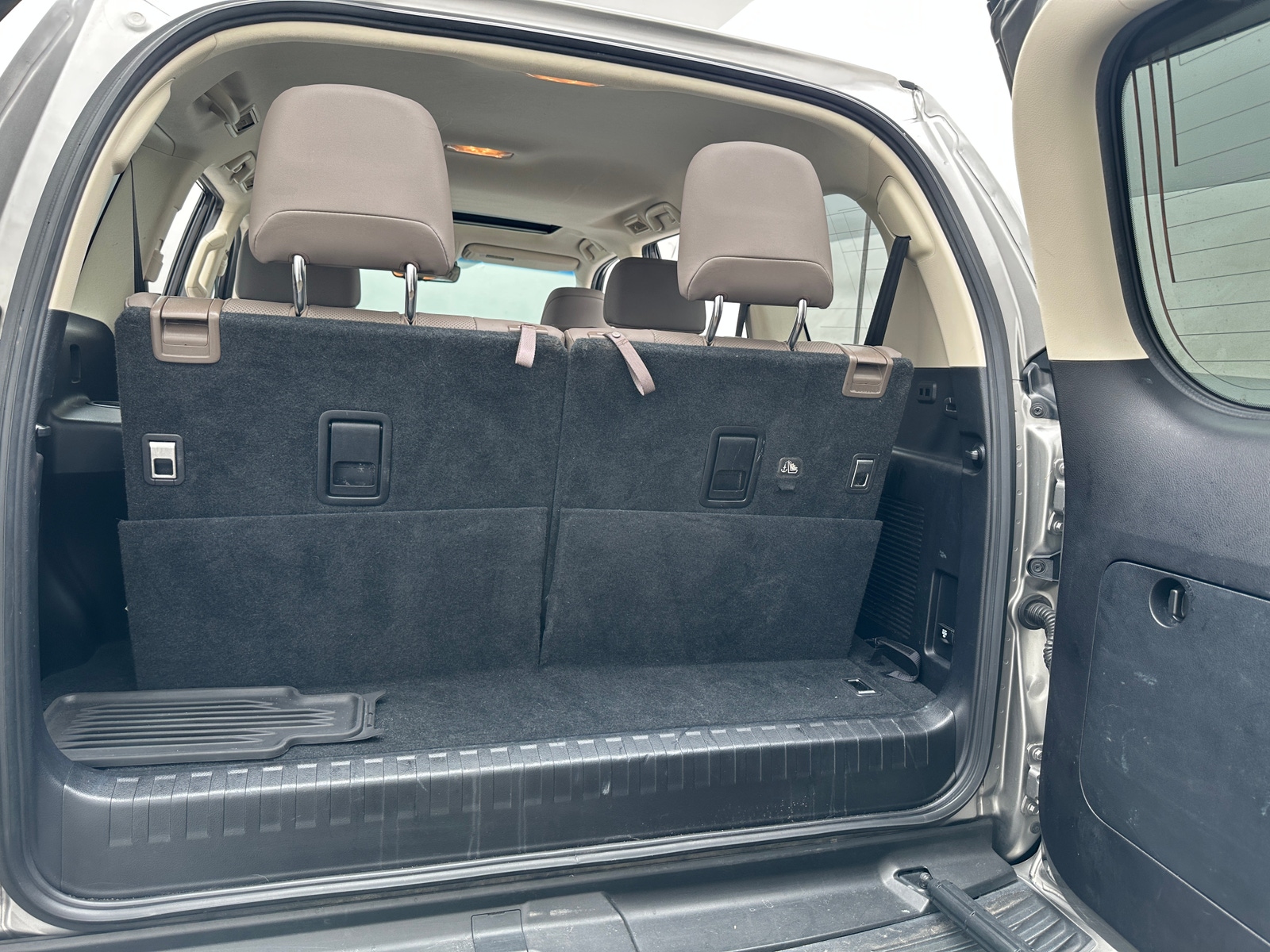 Thumbnail: 2020 Lexus GX - 7
