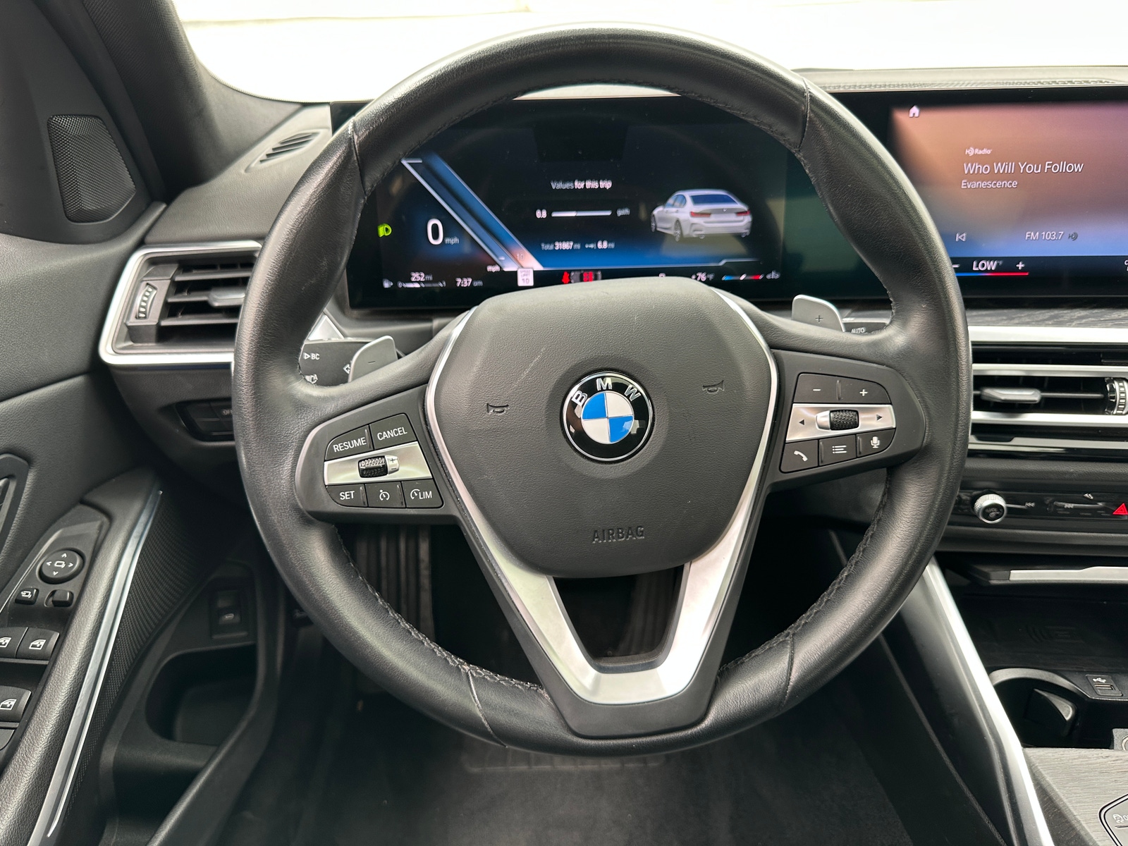 Thumbnail: 2024 BMW 3 Series - 4