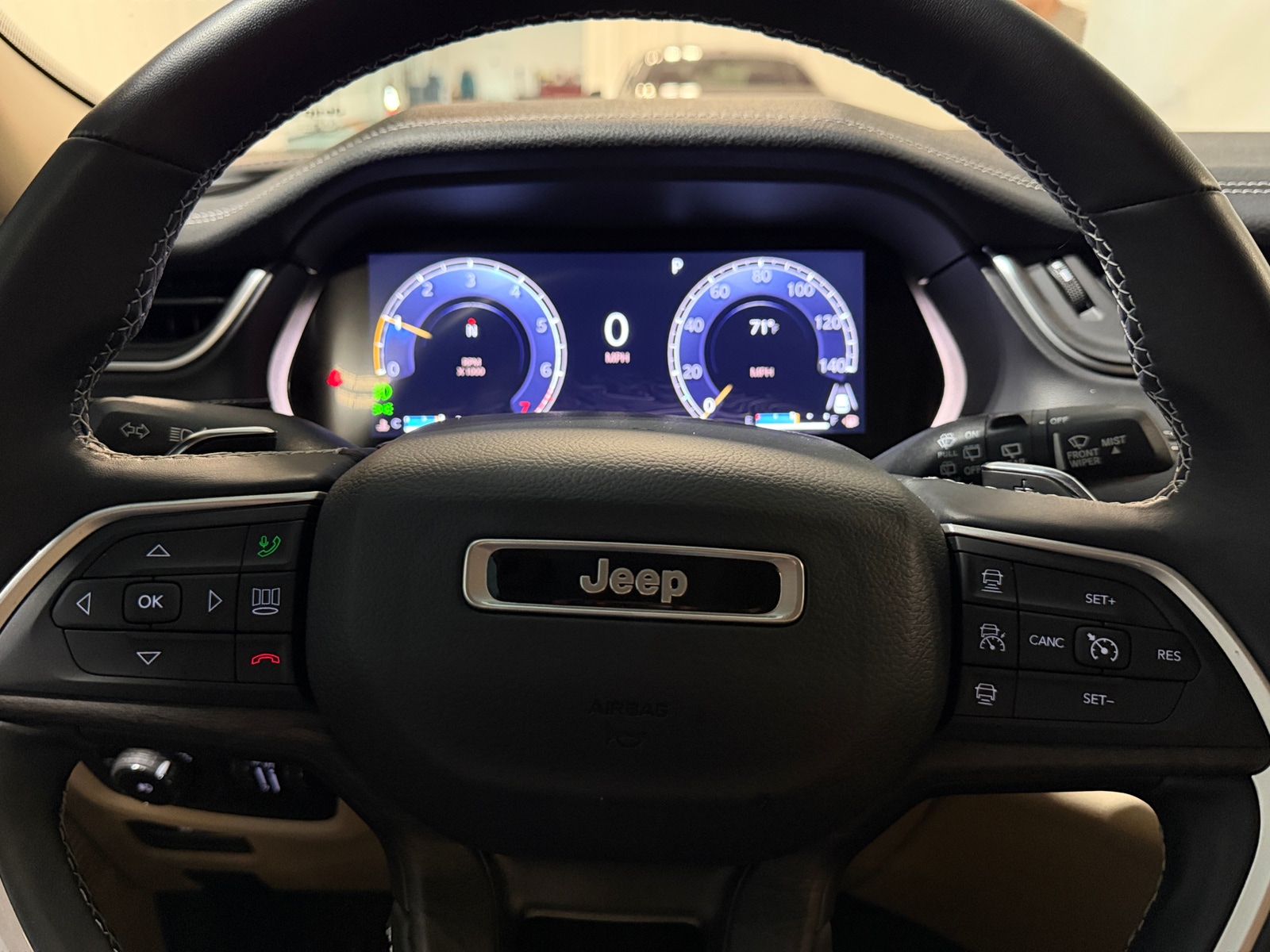 Thumbnail: 2022 Jeep Grand Cherokee L - 4