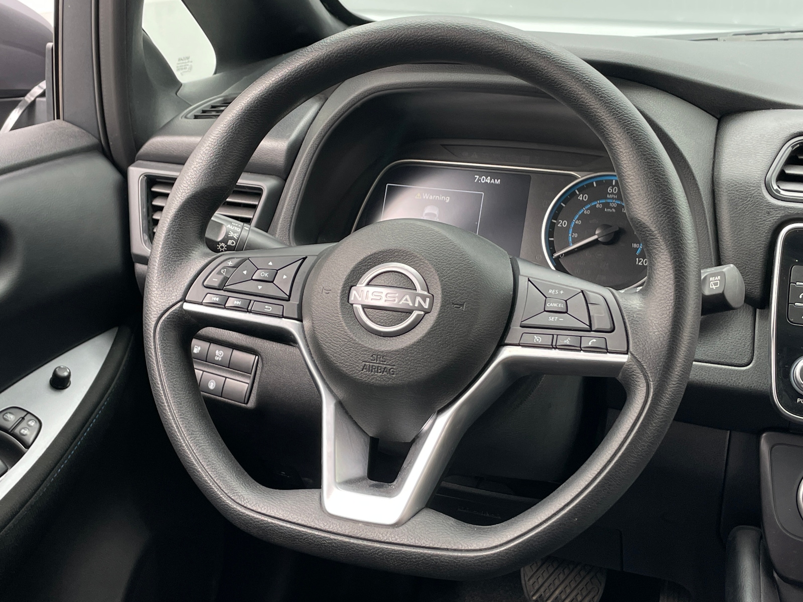 Thumbnail: 2025 Nissan Leaf - 5