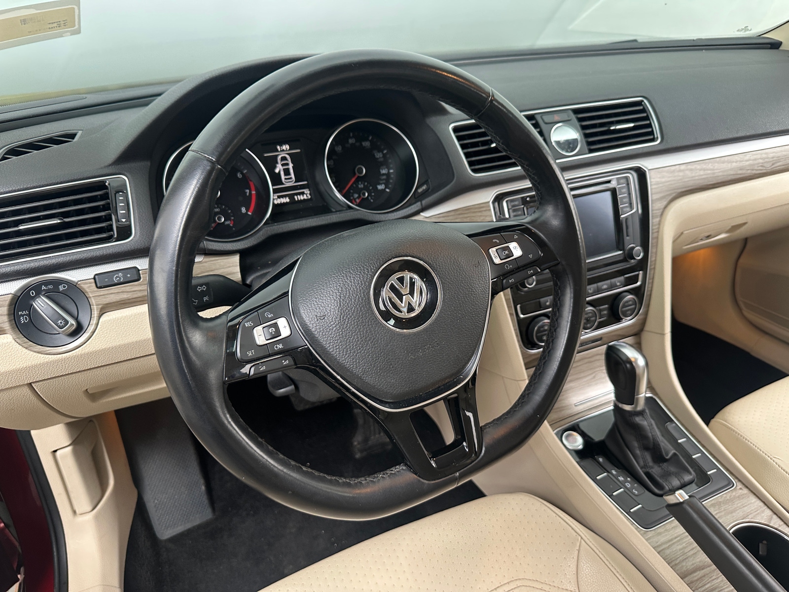 Thumbnail: 2016 Volkswagen Passat - 5
