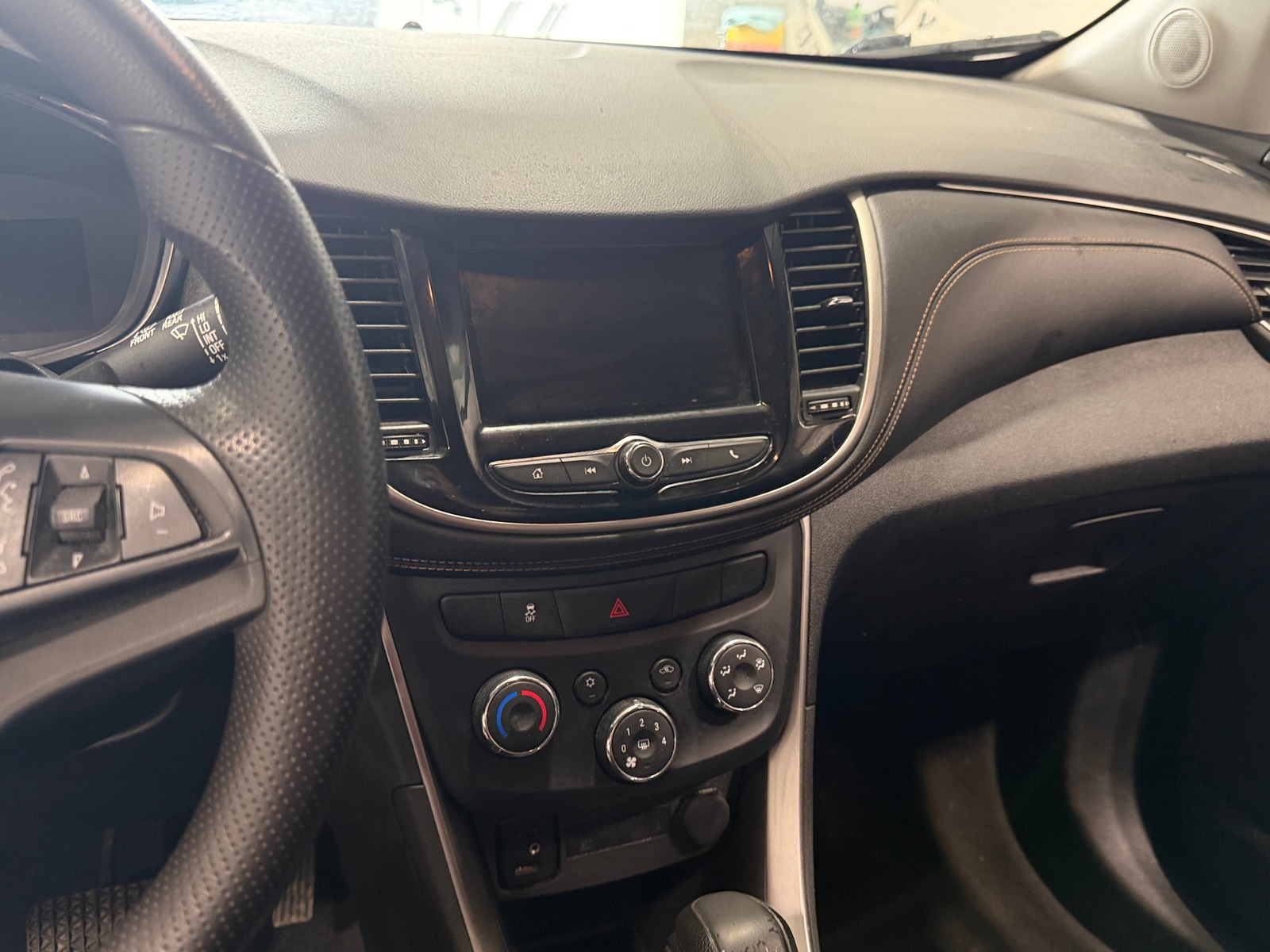 Thumbnail: 2018 Chevrolet Trax - 4