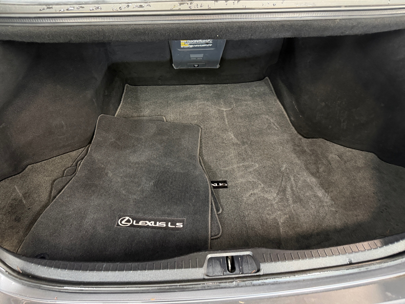 Thumbnail: 2014 Lexus LS - 6