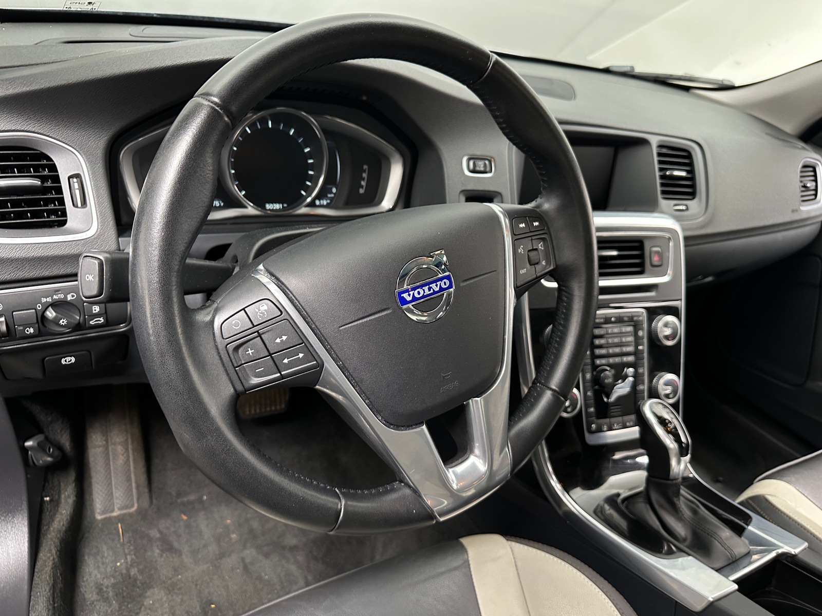 Thumbnail: 2016 Volvo S60 - 5