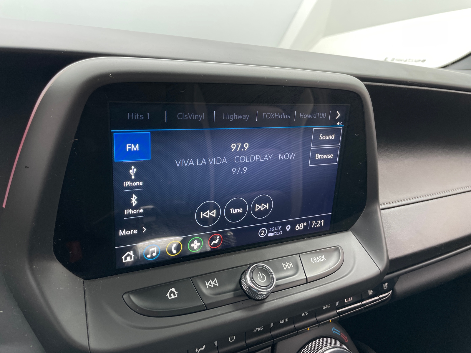 Thumbnail: 2021 Chevrolet Camaro - 3