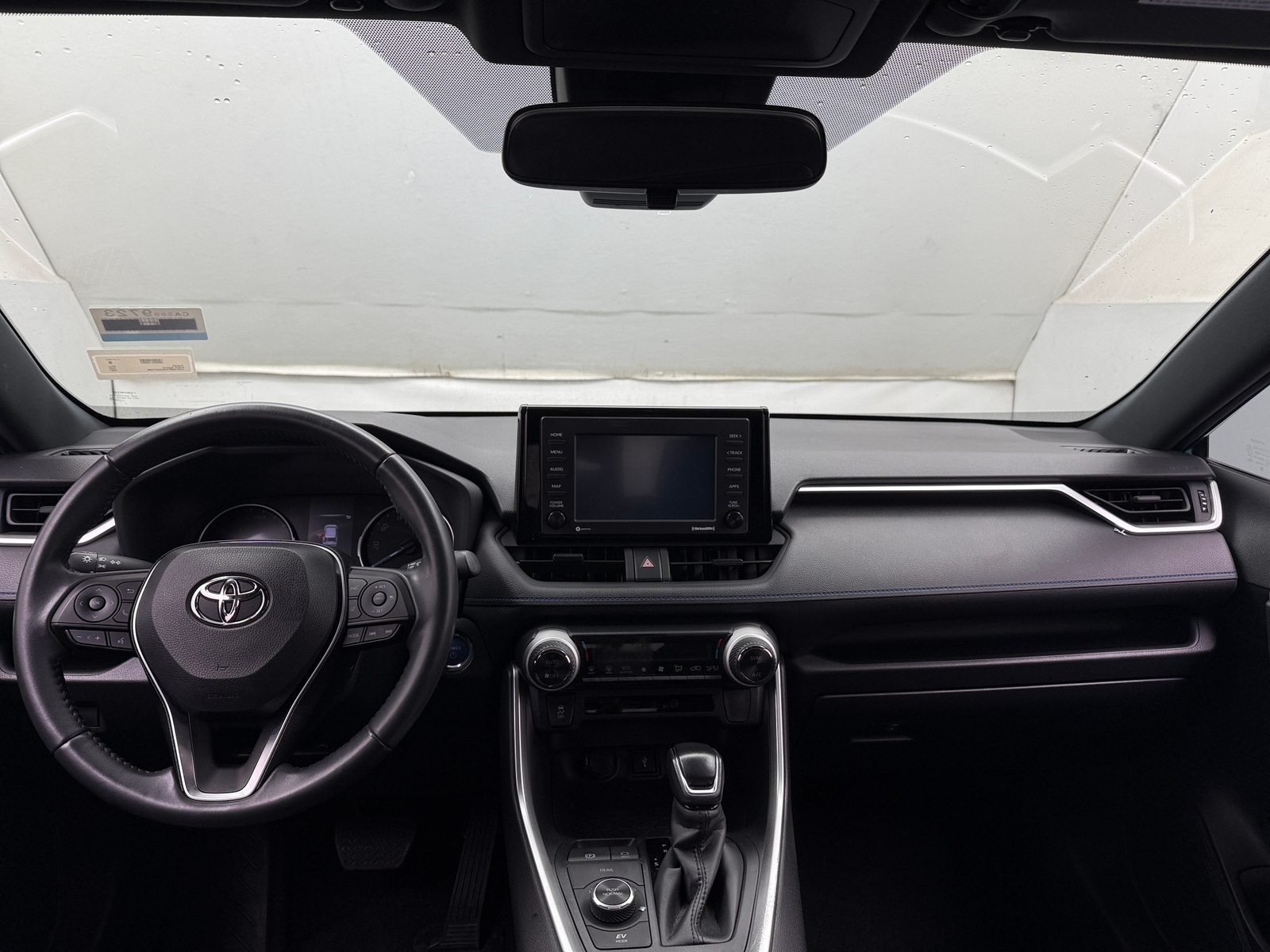 Thumbnail: 2022 Toyota RAV4 - 3