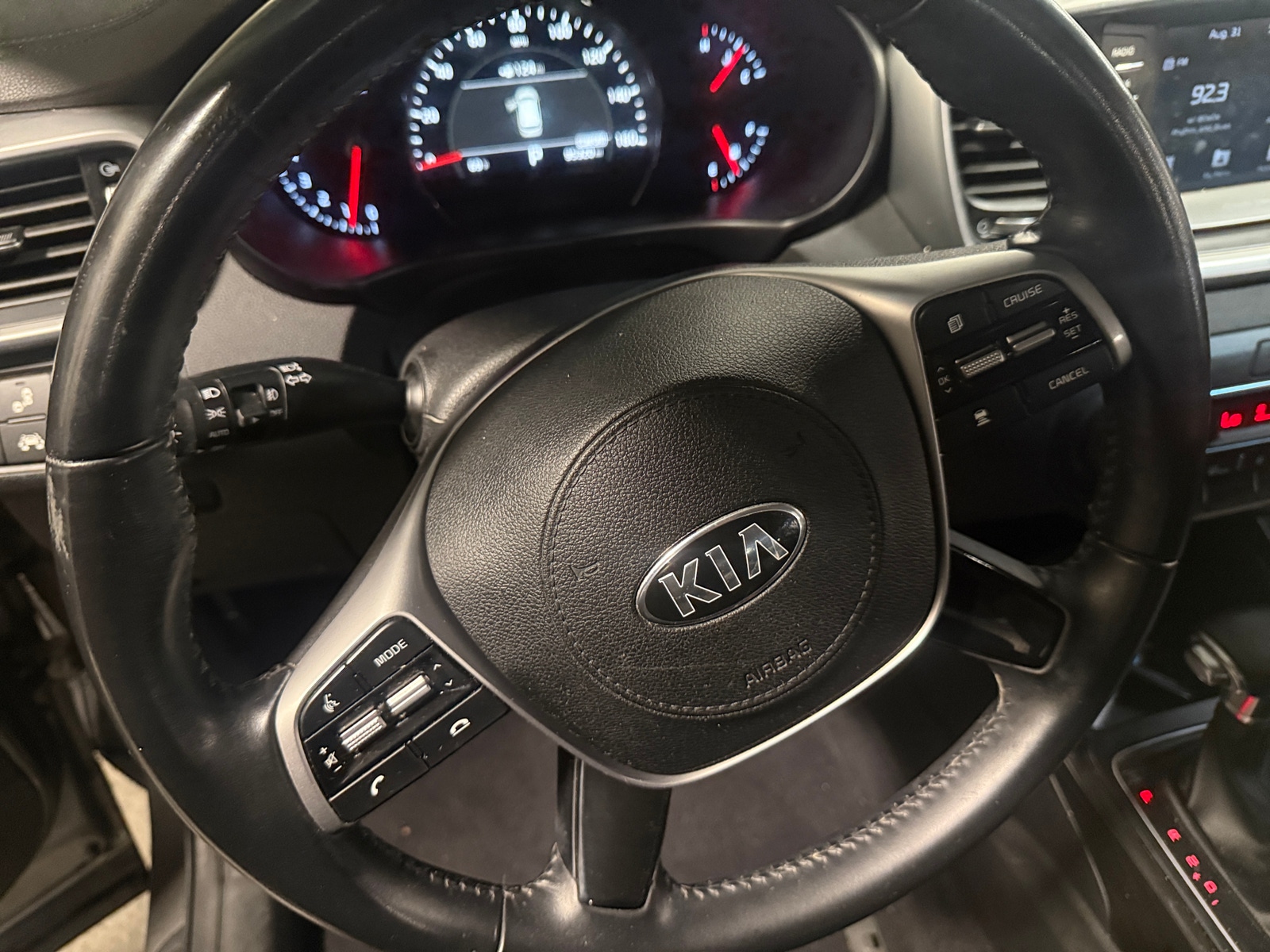 Thumbnail: 2019 Kia Sorento - 4