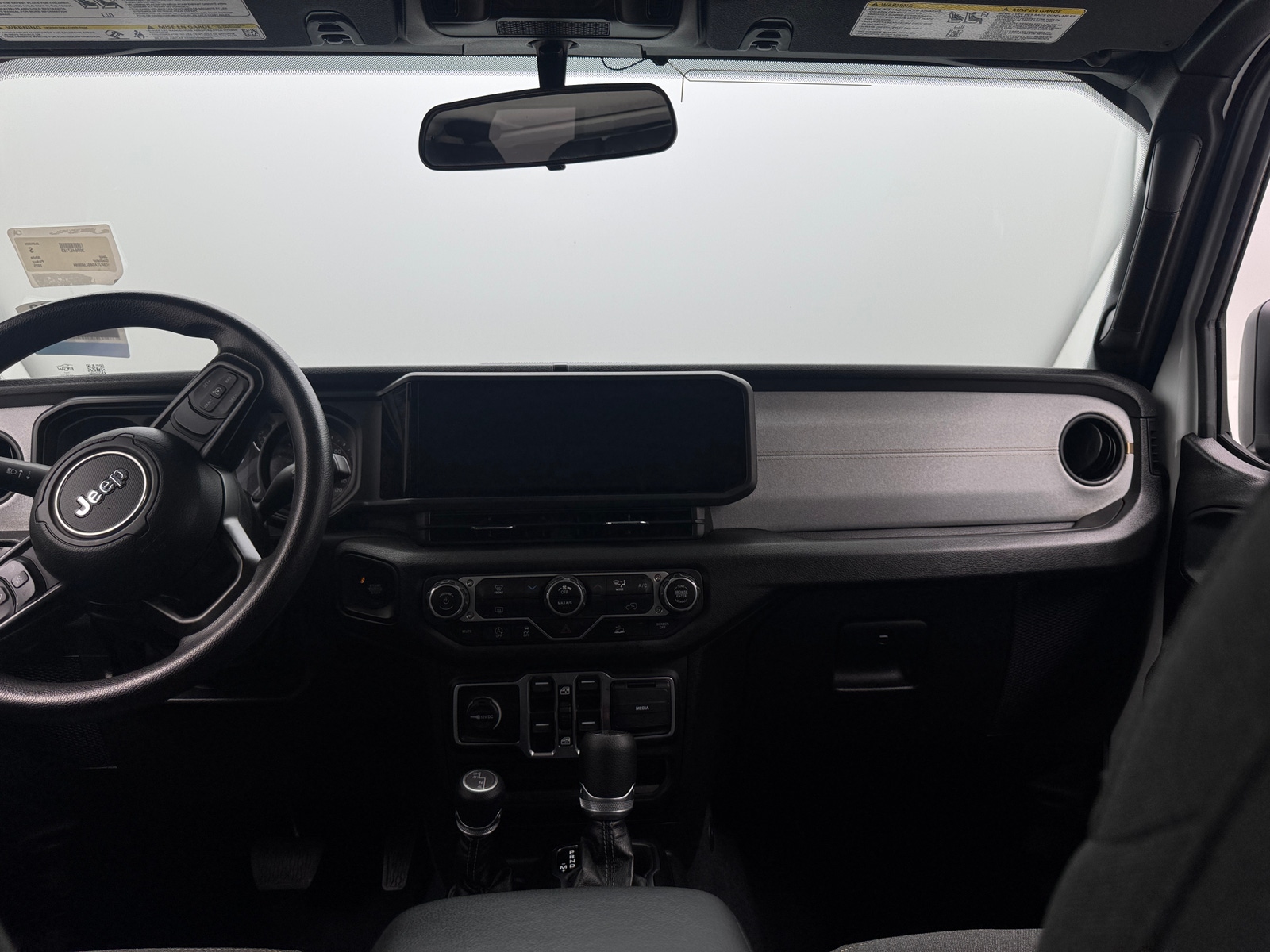 Thumbnail: 2025 Jeep Gladiator - 3