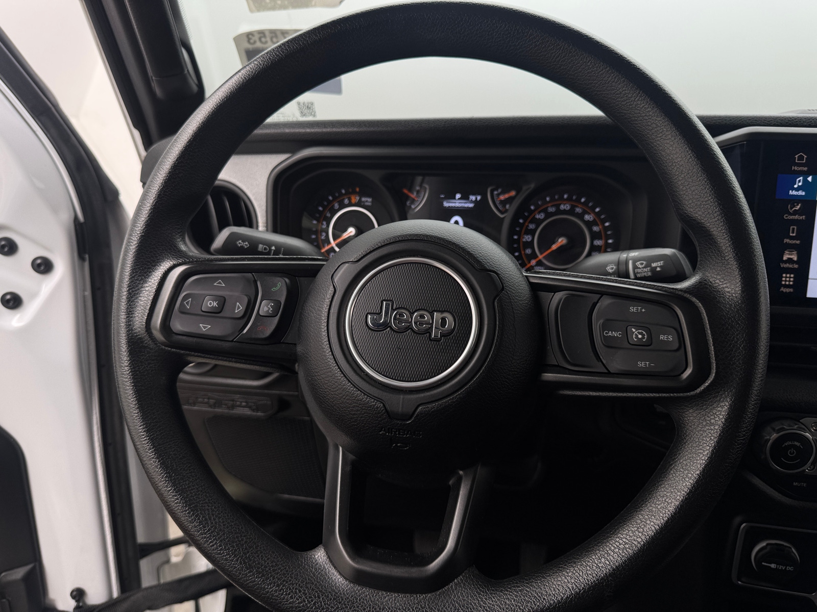 Thumbnail: 2025 Jeep Gladiator - 5