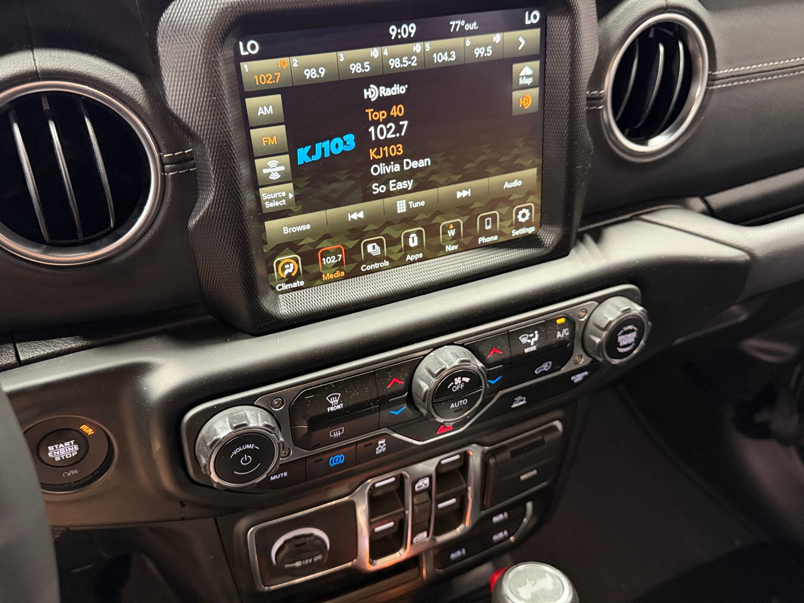 Thumbnail: 2023 Jeep Wrangler - 3
