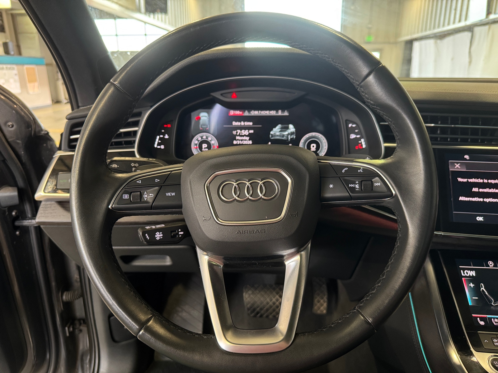 Thumbnail: 2023 Audi Q7 - 4