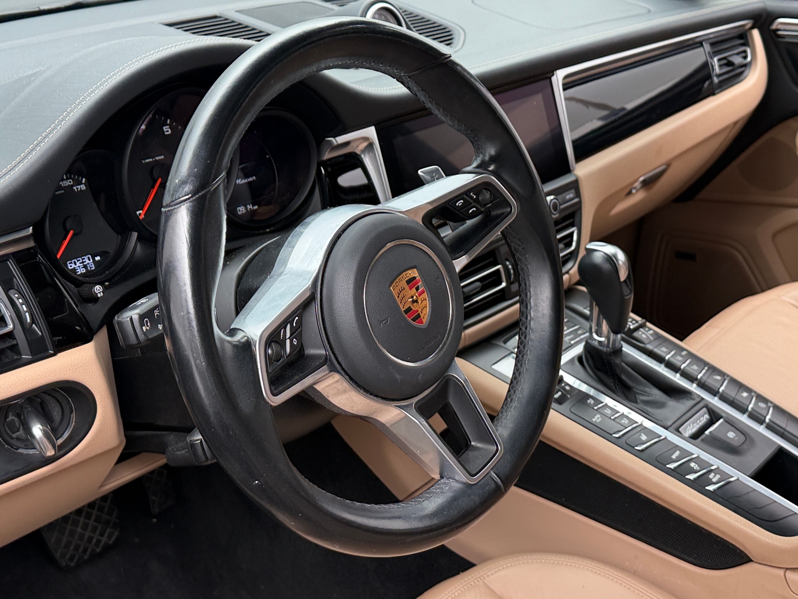 Thumbnail: 2021 Porsche Macan - 5