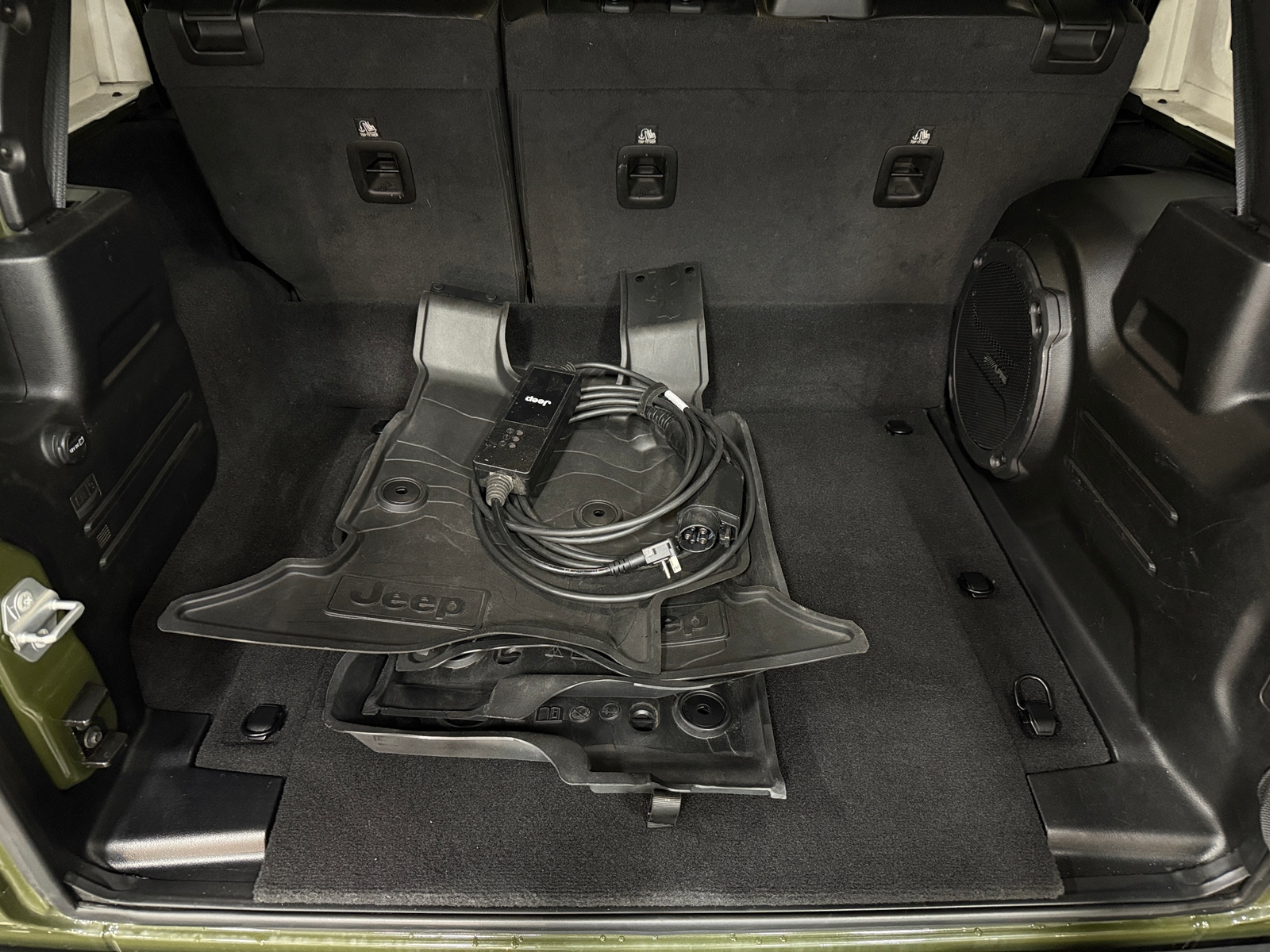 Thumbnail: 2021 Jeep Wrangler - 6