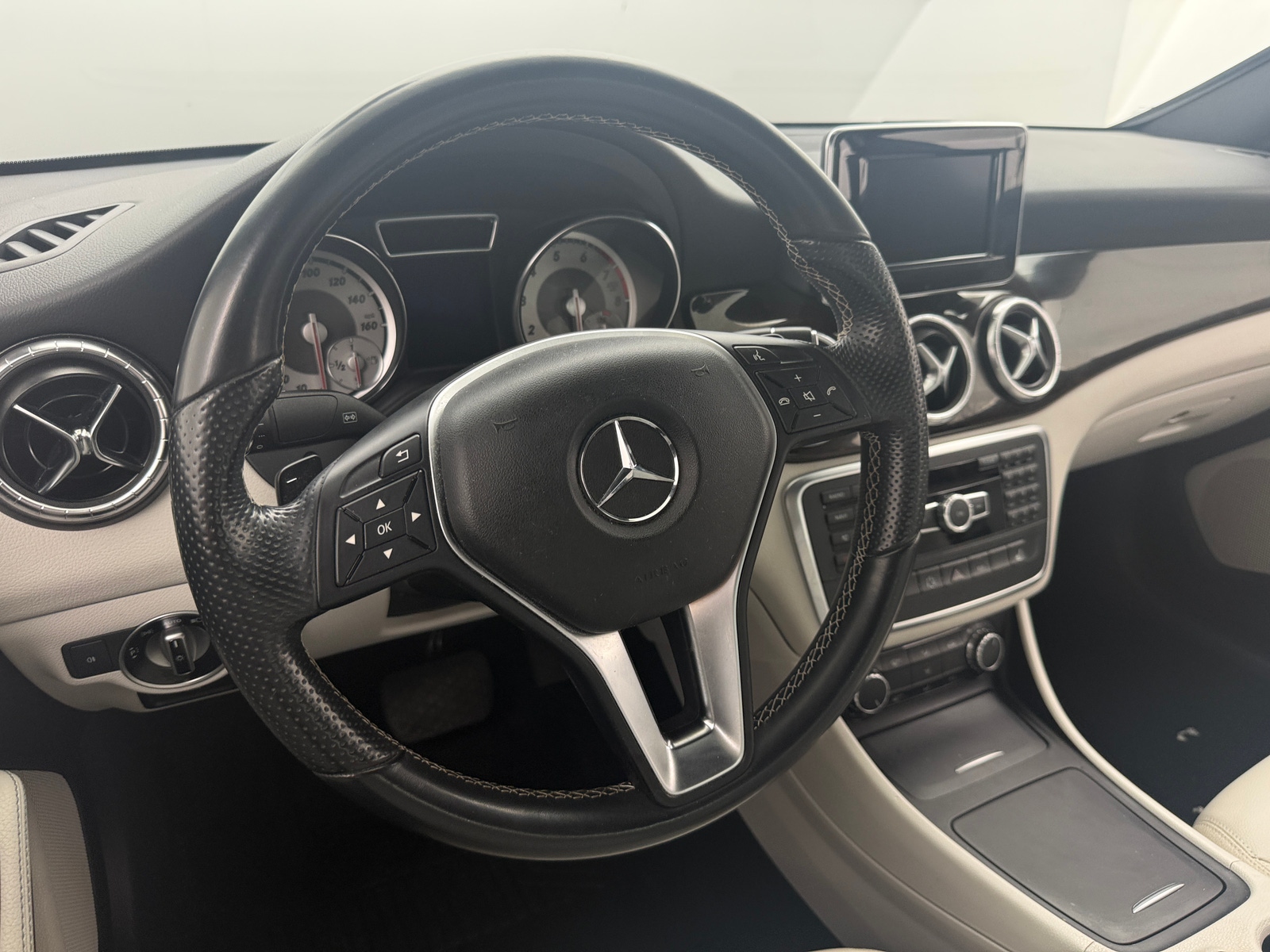 Thumbnail: 2014 Mercedes-Benz CLA - 4