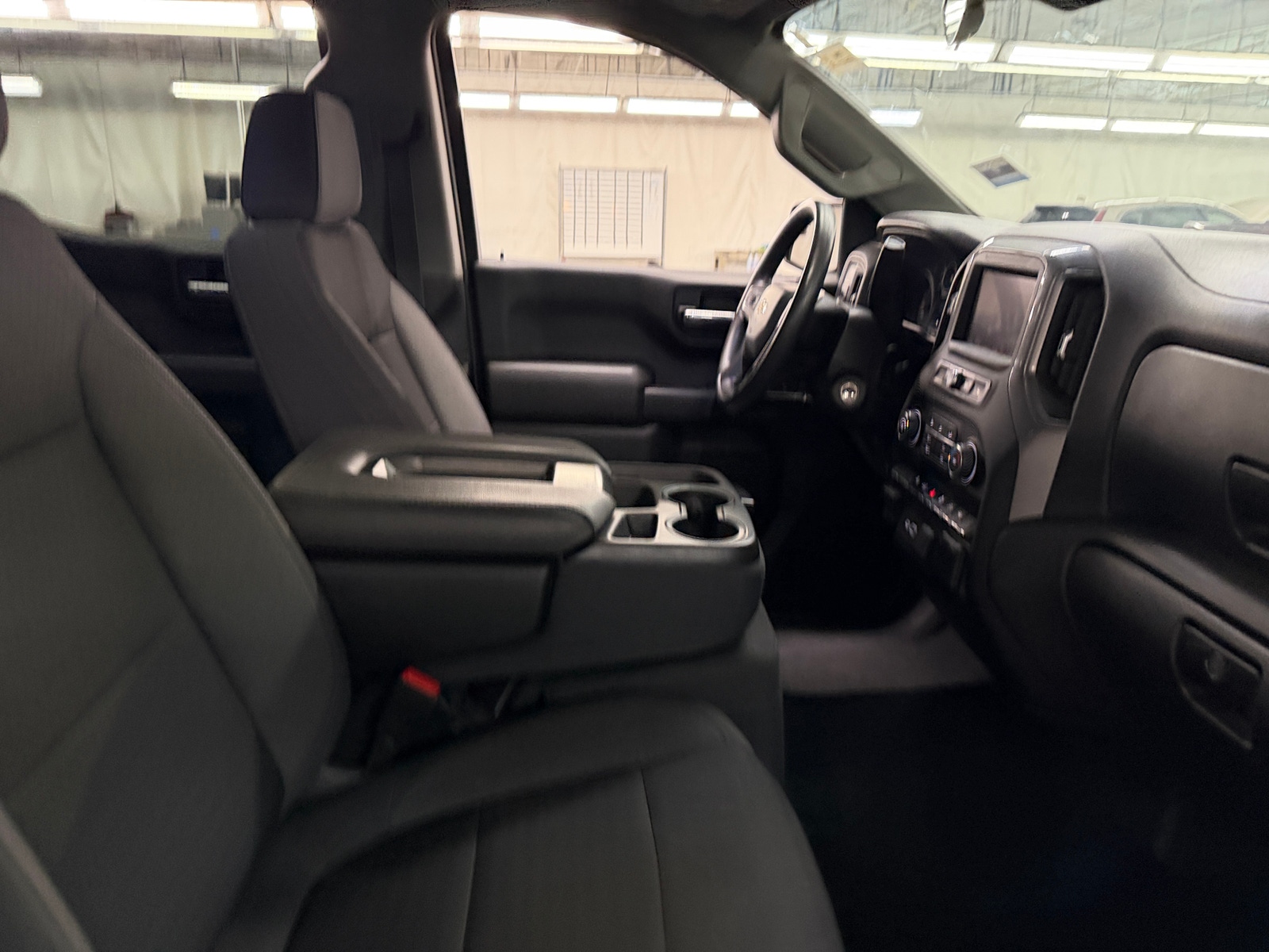 Thumbnail: 2022 Chevrolet Silverado 1500 - 2