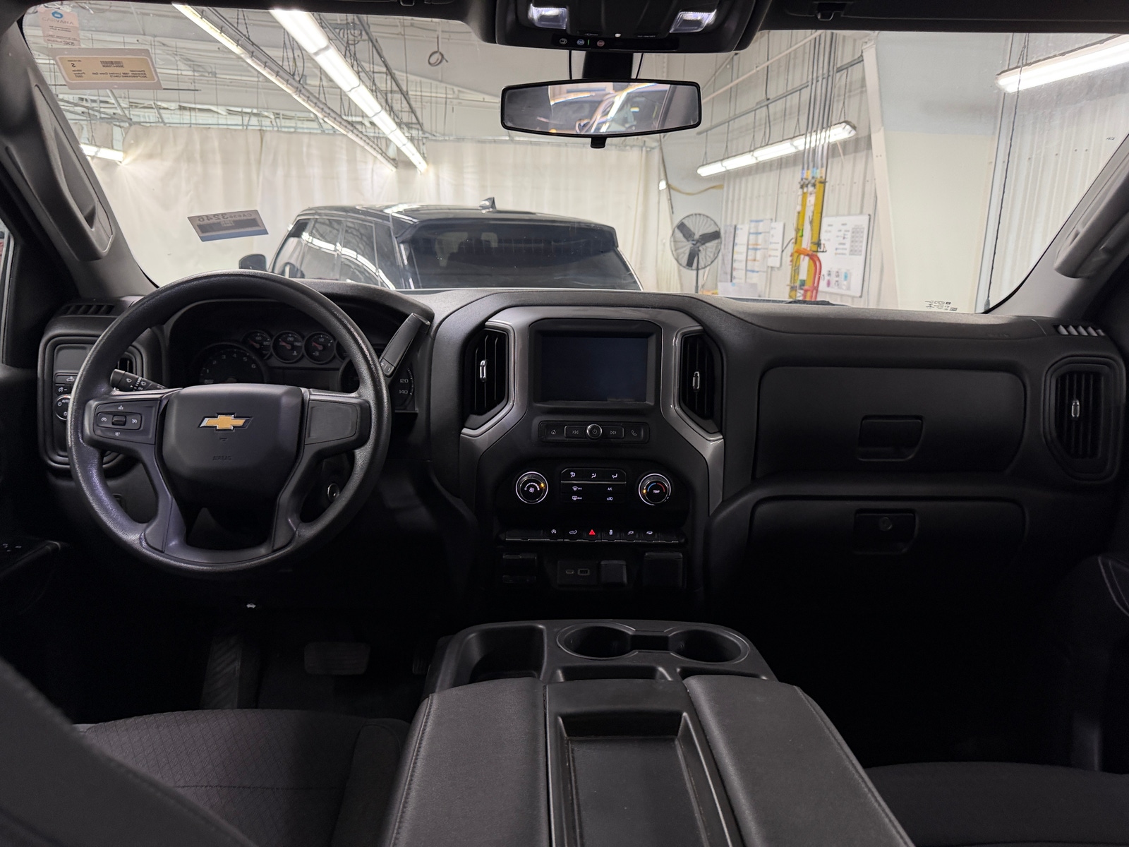 Thumbnail: 2022 Chevrolet Silverado 1500 - 3