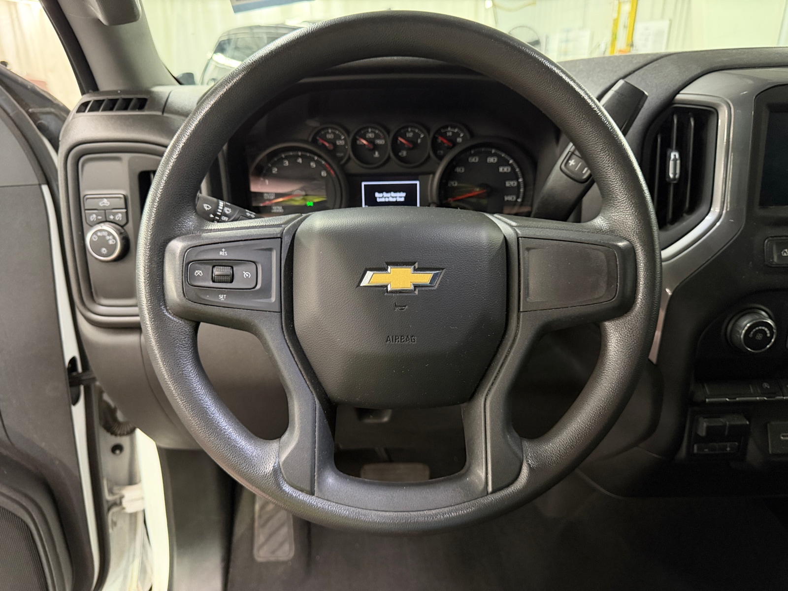 Thumbnail: 2022 Chevrolet Silverado 1500 - 5