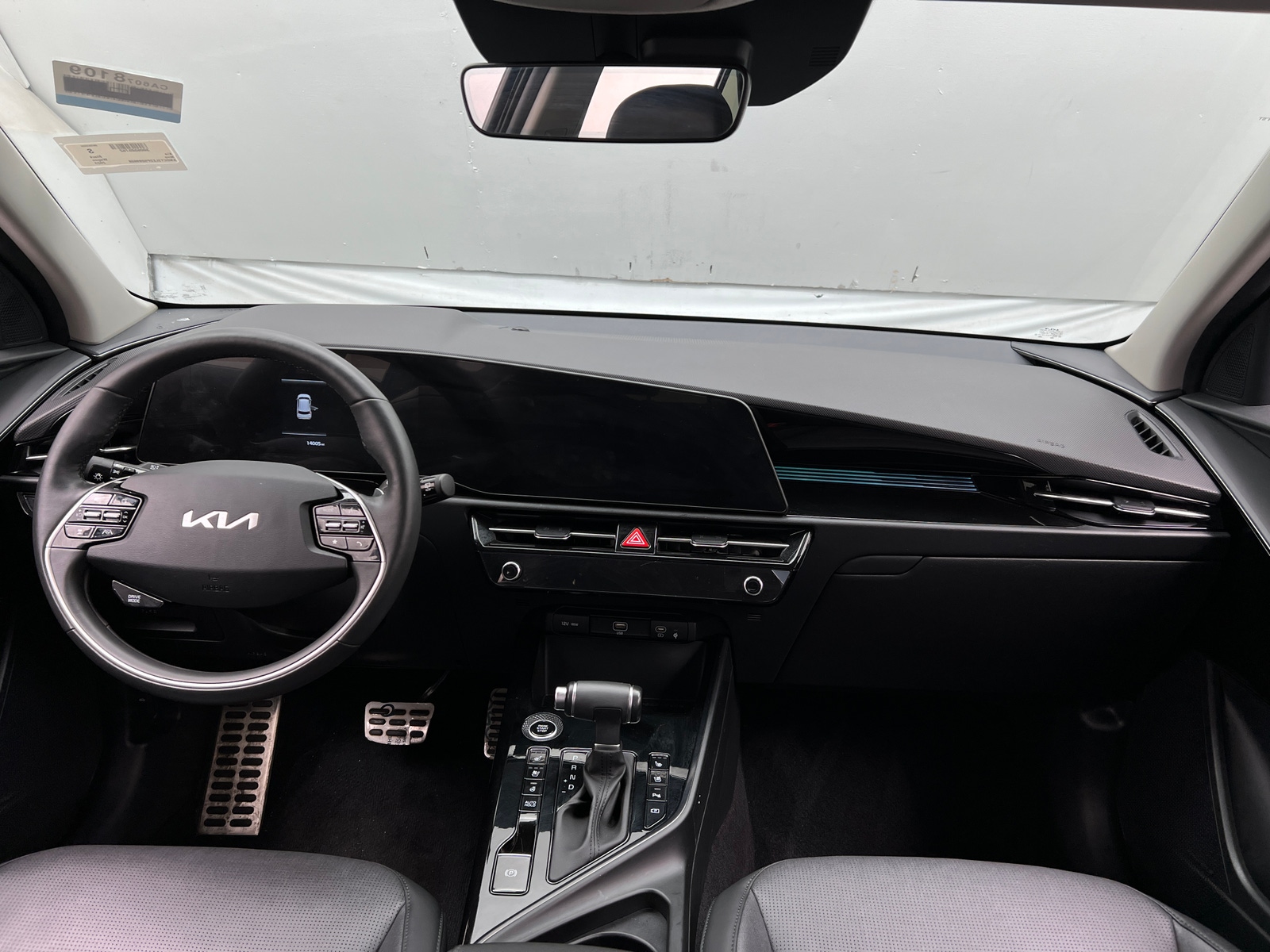 Thumbnail: 2023 Kia Niro - 2