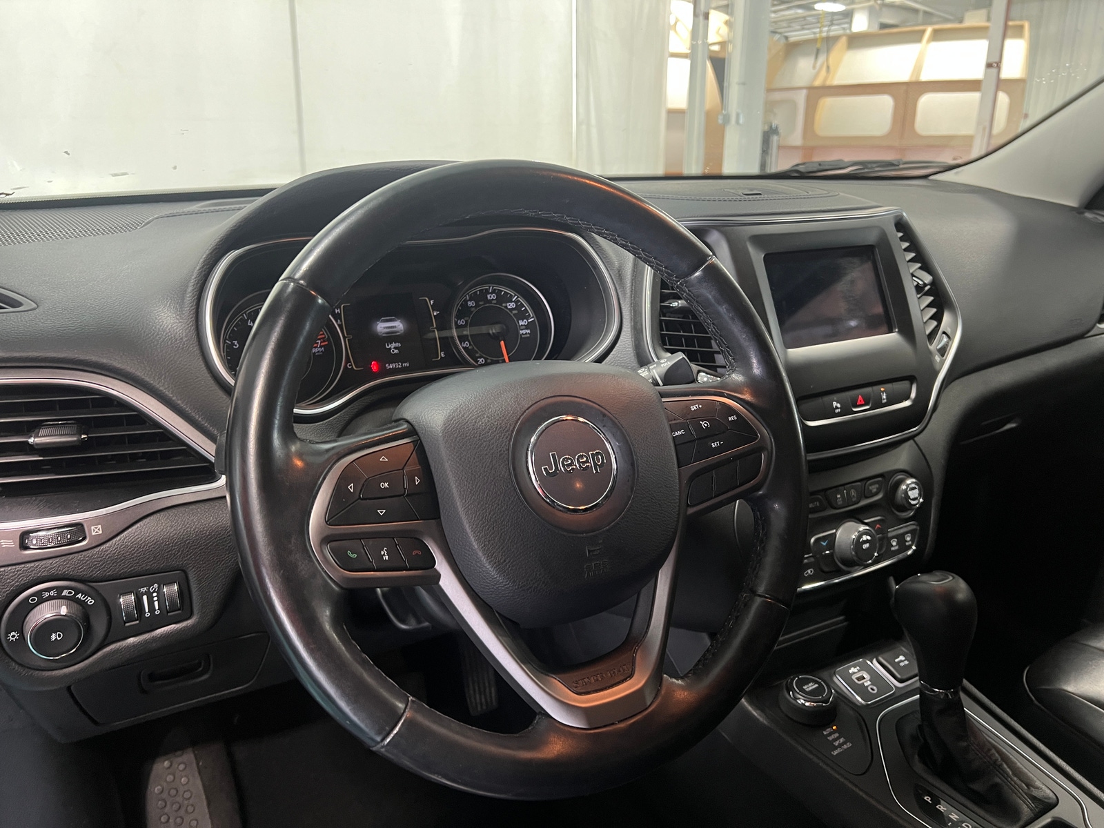 Thumbnail: 2021 Jeep Cherokee - 5