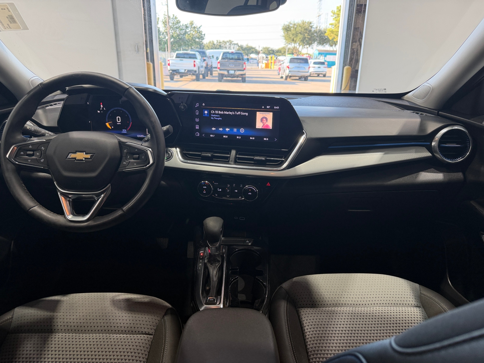 Thumbnail: 2025 Chevrolet Trax - 2