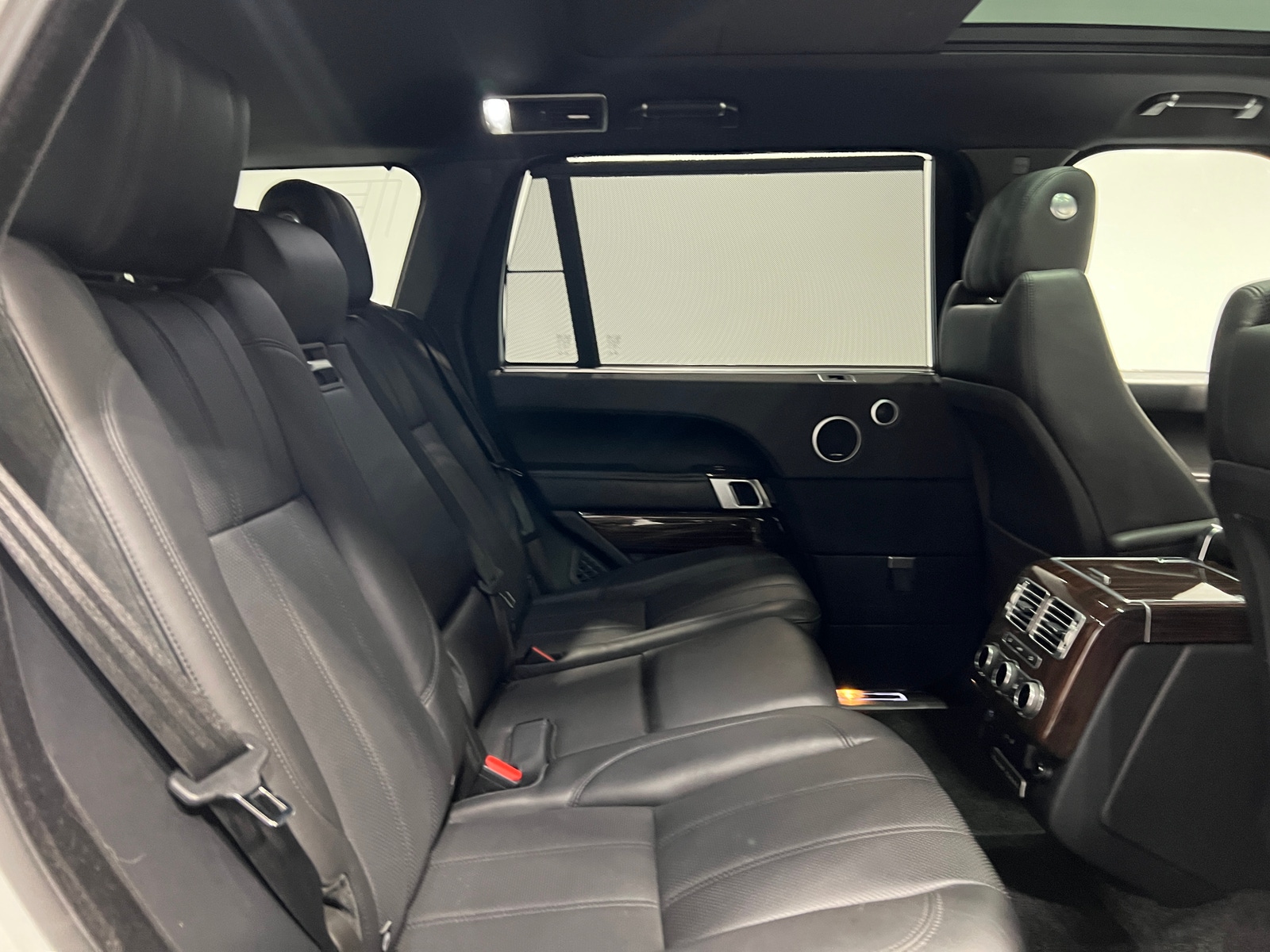 Thumbnail: 2016 Land Rover Range Rover - 6