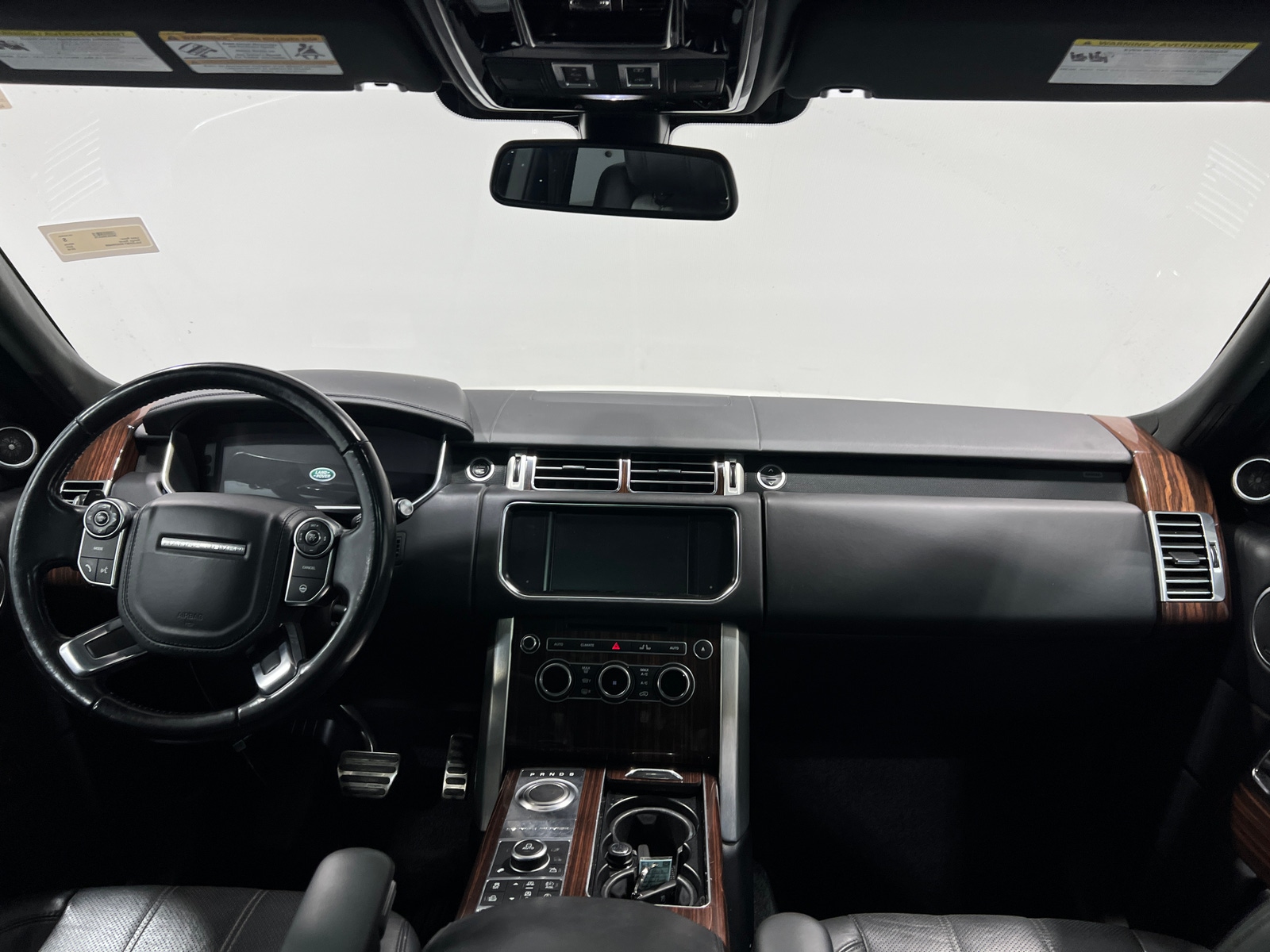 Thumbnail: 2016 Land Rover Range Rover - 3