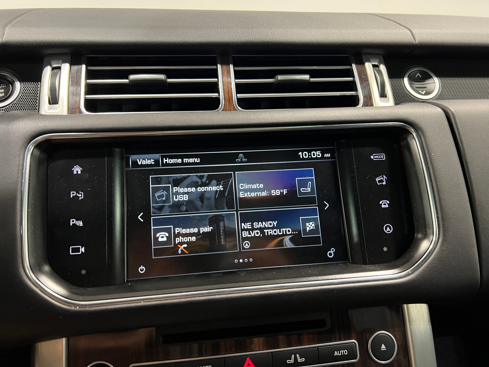 Thumbnail: 2016 Land Rover Range Rover - 4