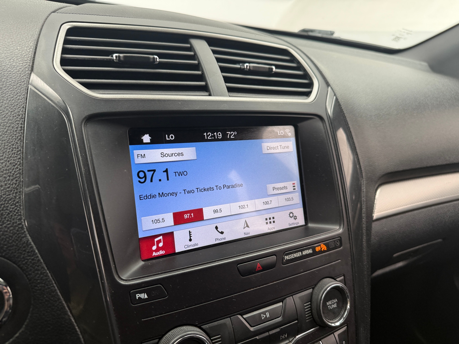 Thumbnail: 2019 Ford Explorer - 3