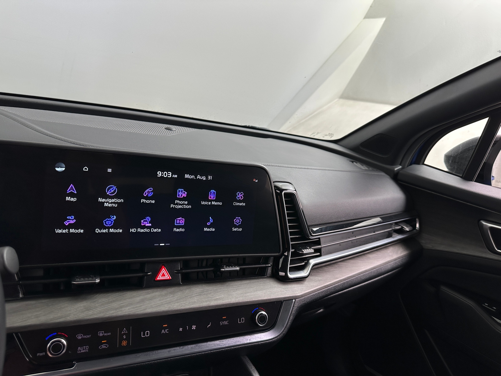 Thumbnail: 2024 Kia Sportage - 3