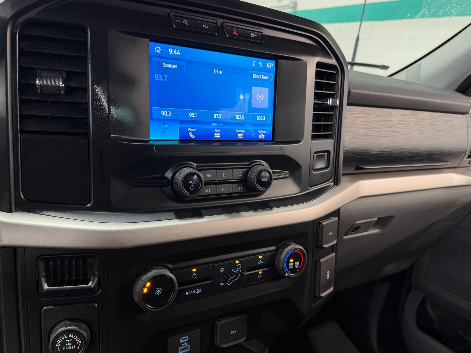 Thumbnail: 2021 Ford Econoline - 4