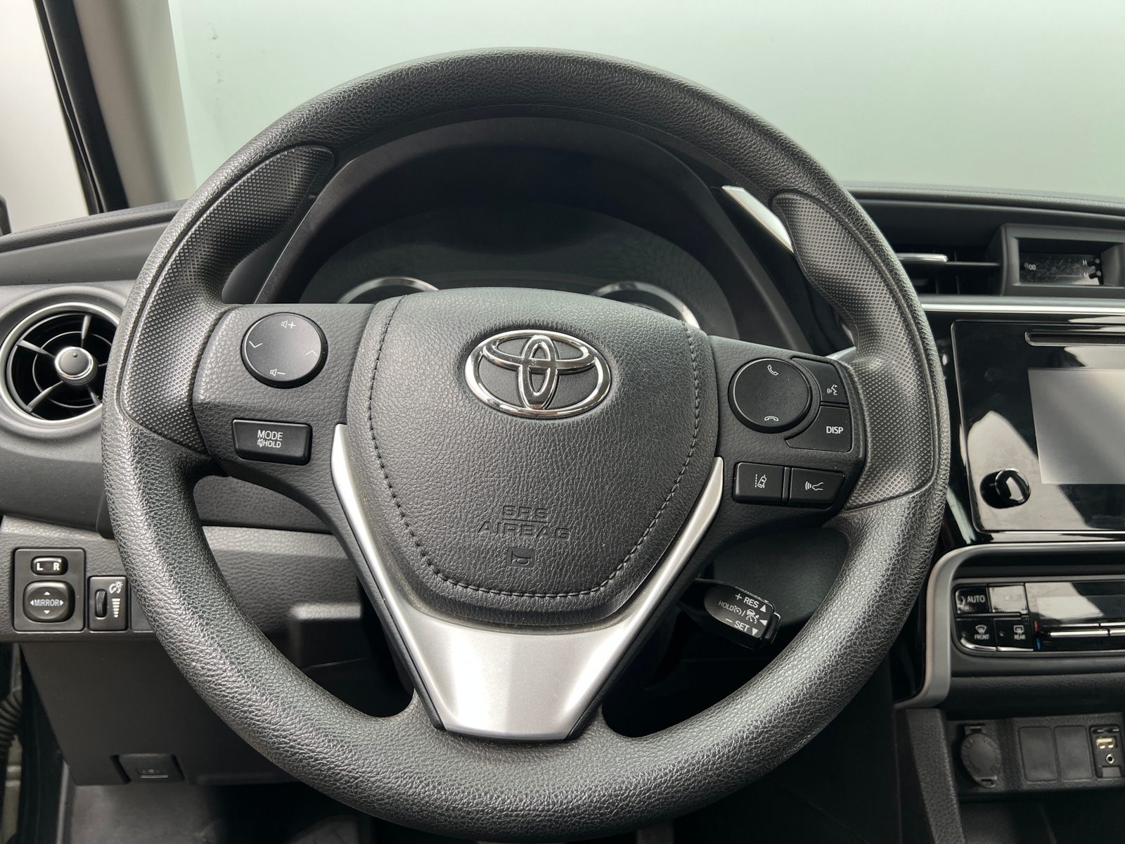 Thumbnail: 2018 Toyota Corolla - 5