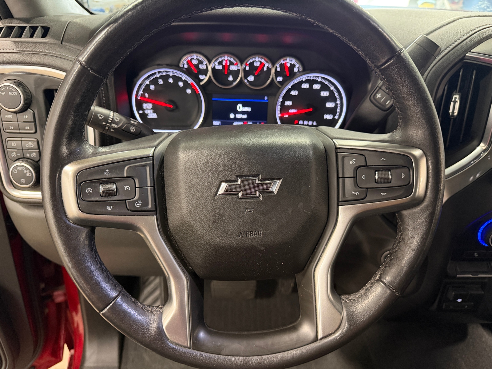 Thumbnail: 2021 Chevrolet Silverado 1500 - 5