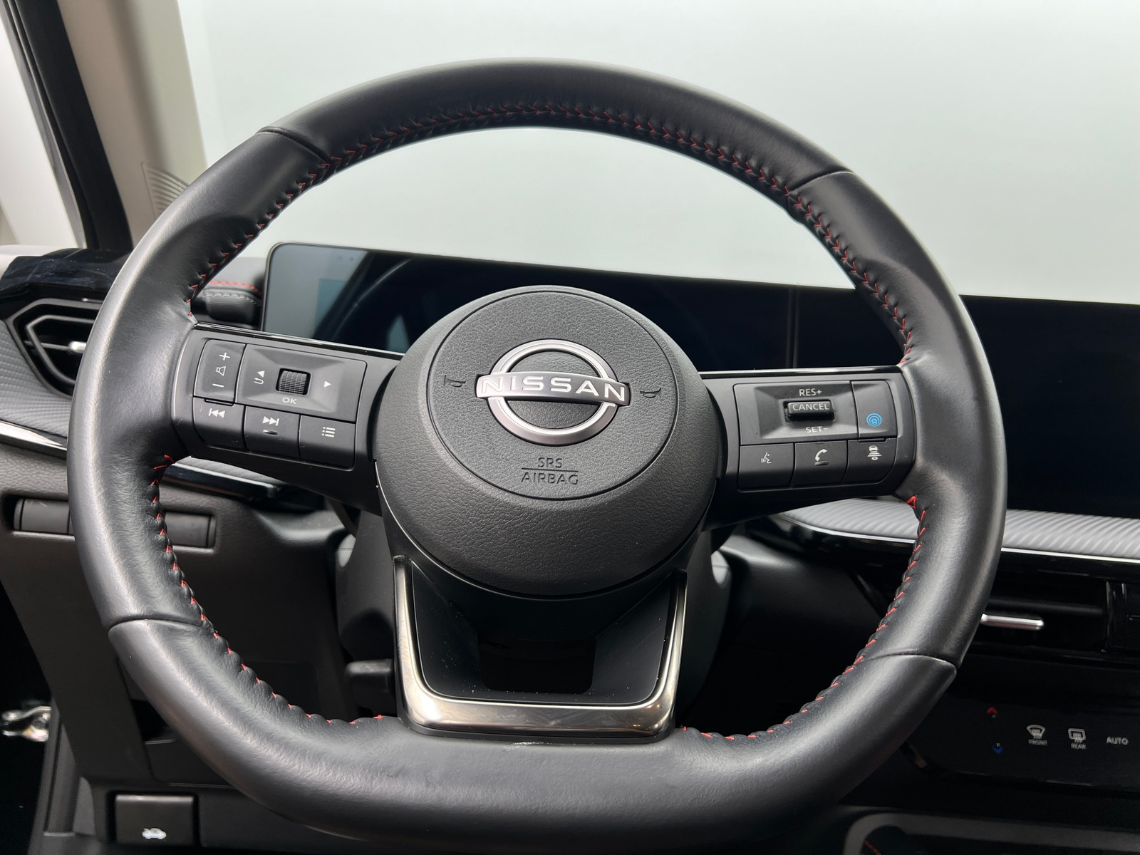 Thumbnail: 2026 Nissan Kicks - 4