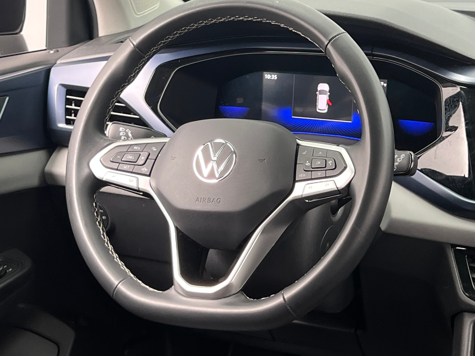 Thumbnail: 2022 Volkswagen Taos - 5