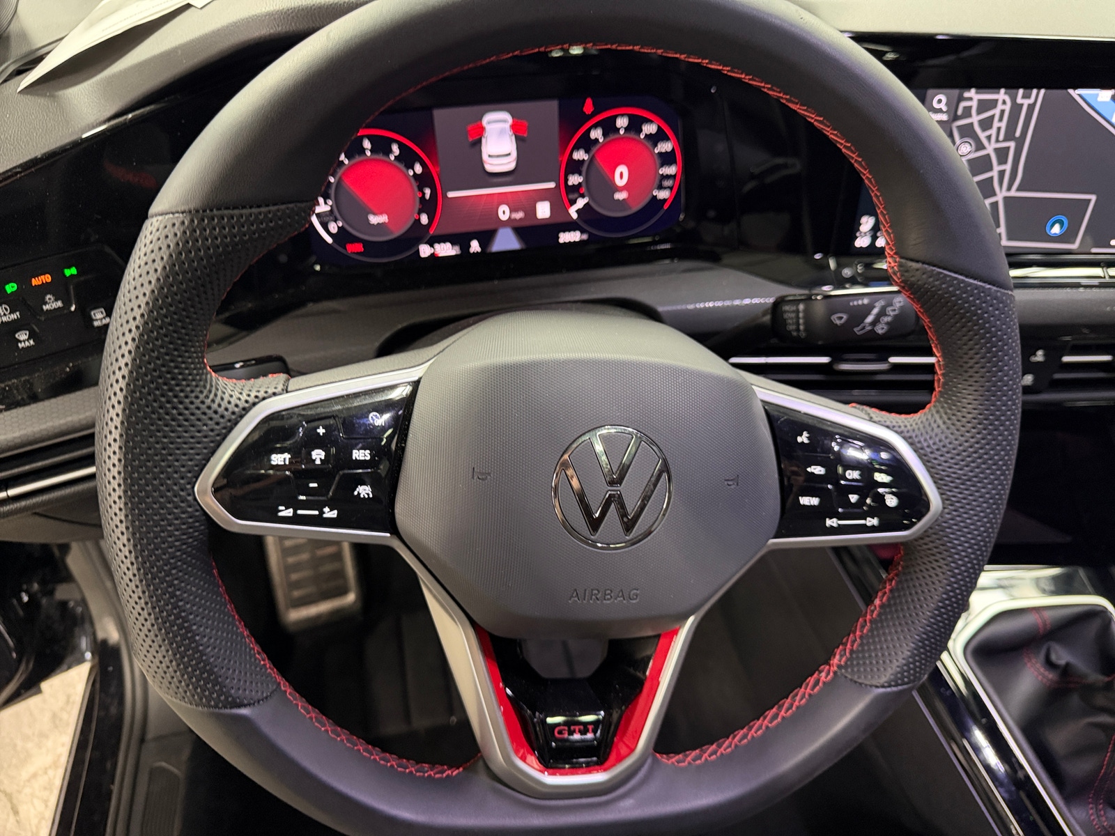 Thumbnail: 2024 Volkswagen Golf - 4
