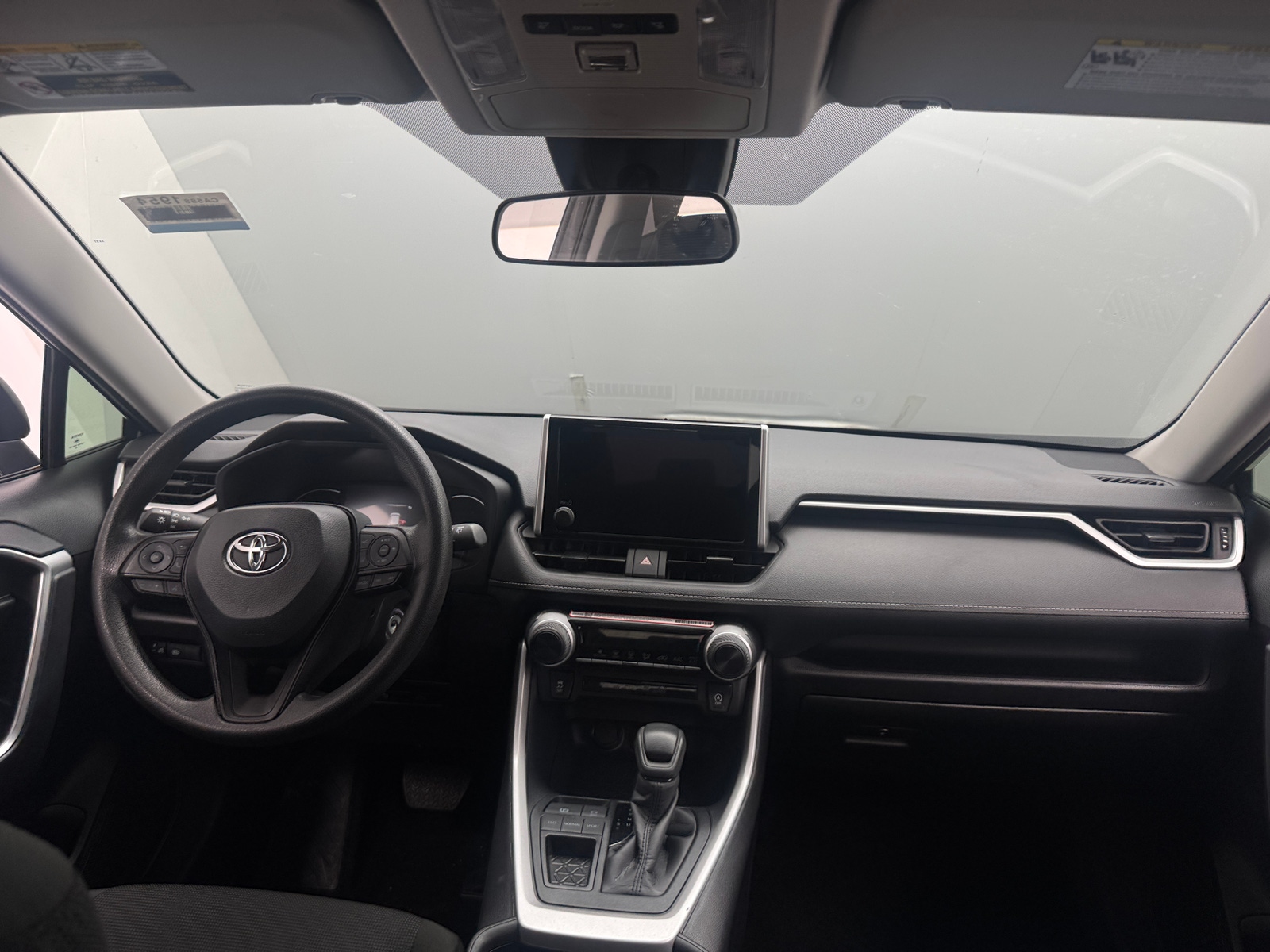 Thumbnail: 2025 Toyota RAV4 - 3