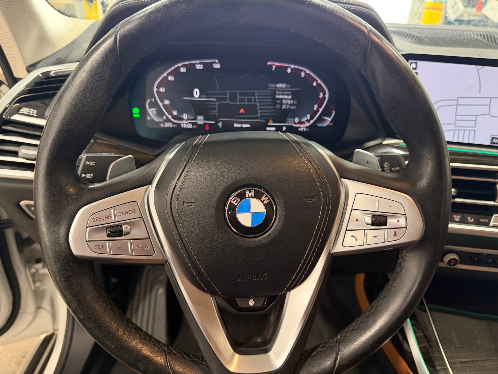 Thumbnail: 2021 BMW X7 - 4