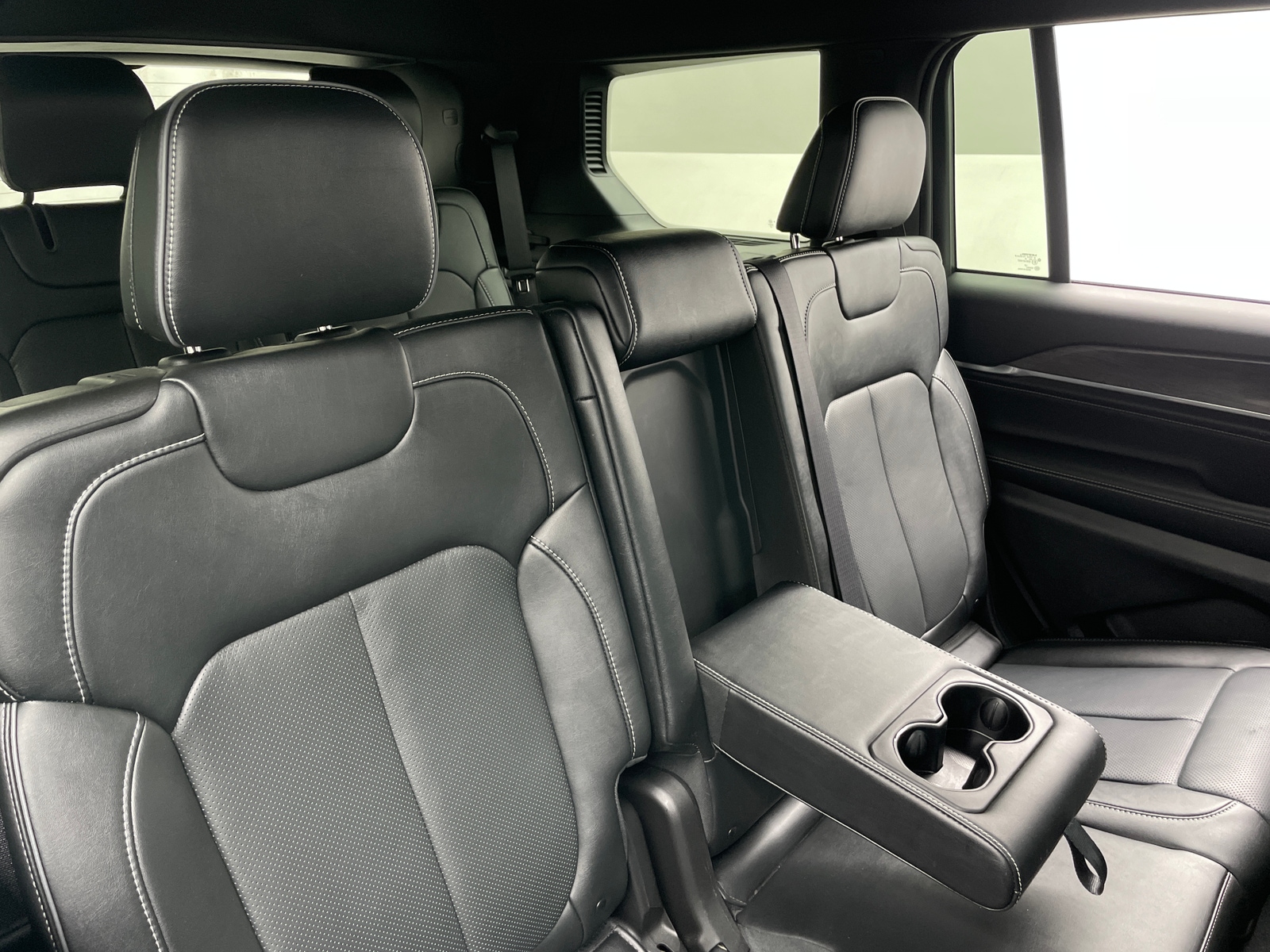 Thumbnail: 2025 Jeep Grand Cherokee L - 5