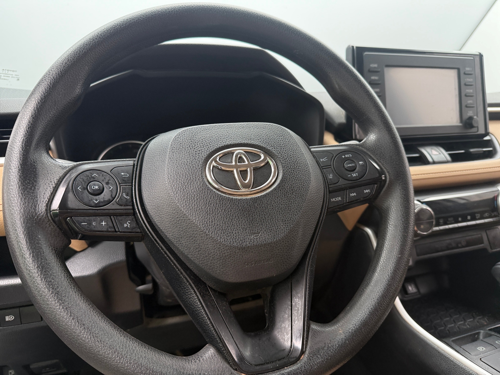 Thumbnail: 2019 Toyota RAV4 - 5