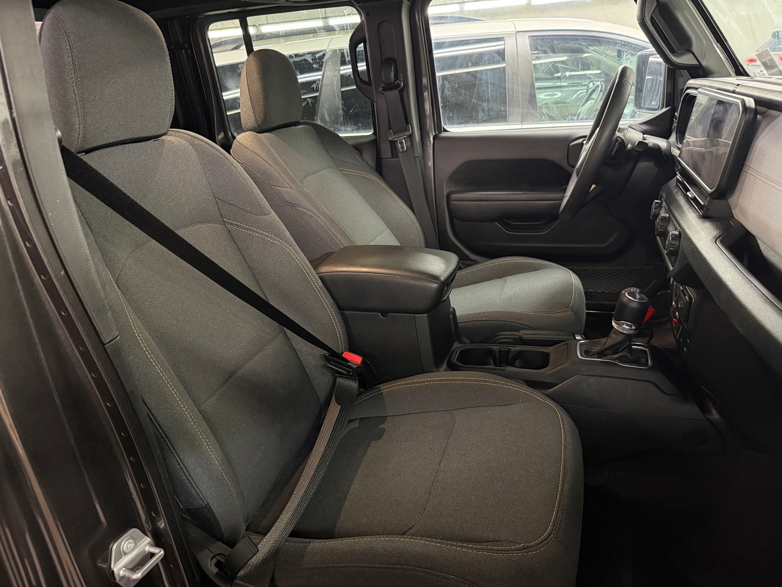 Thumbnail: 2025 Jeep Gladiator - 2