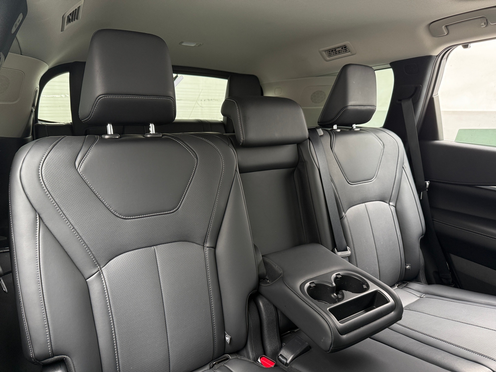 Thumbnail: 2026 INFINITI QX60 - 5