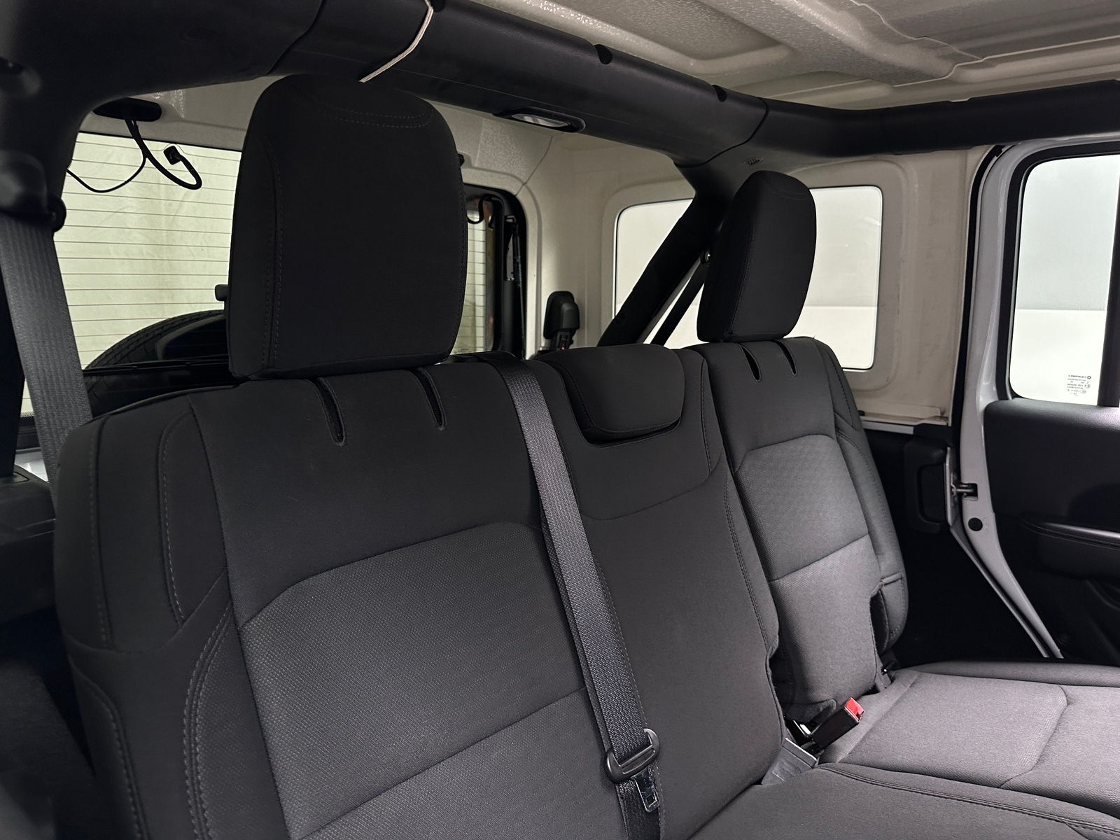 Thumbnail: 2020 Jeep Wrangler - 6