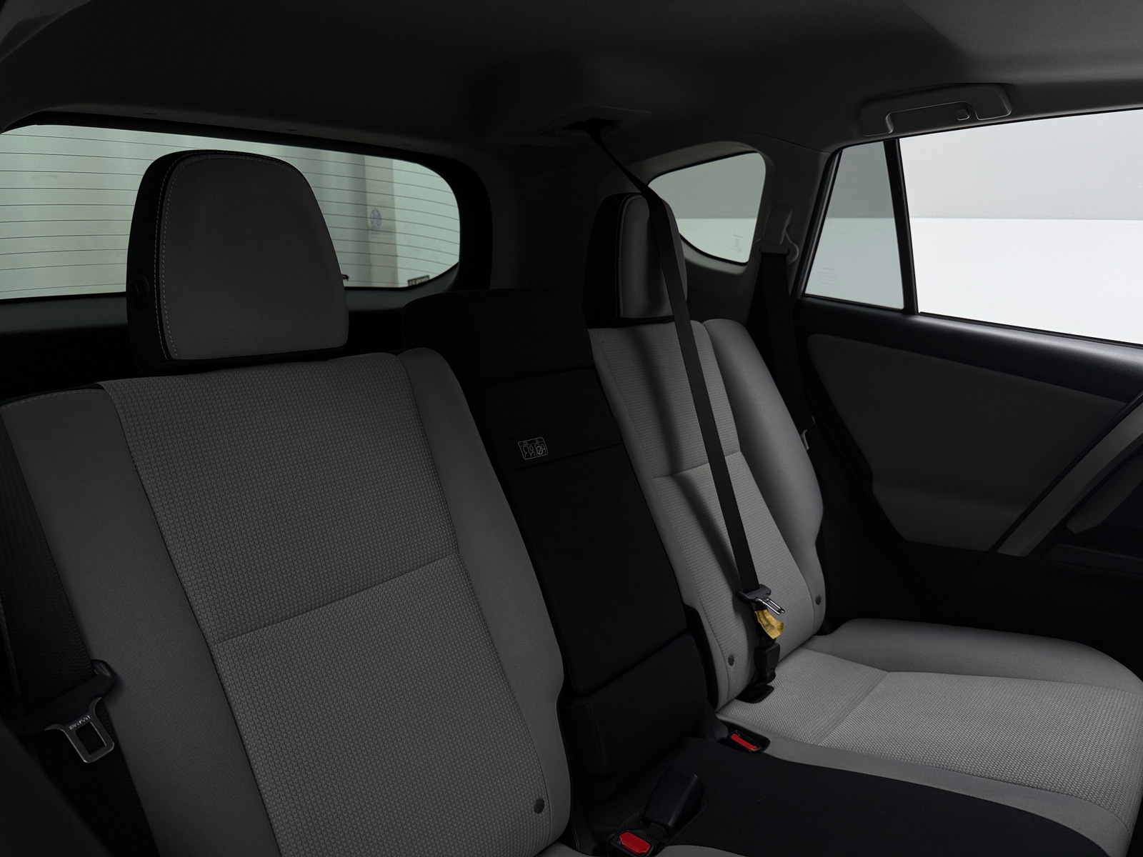 Thumbnail: 2016 Toyota RAV4 - 6