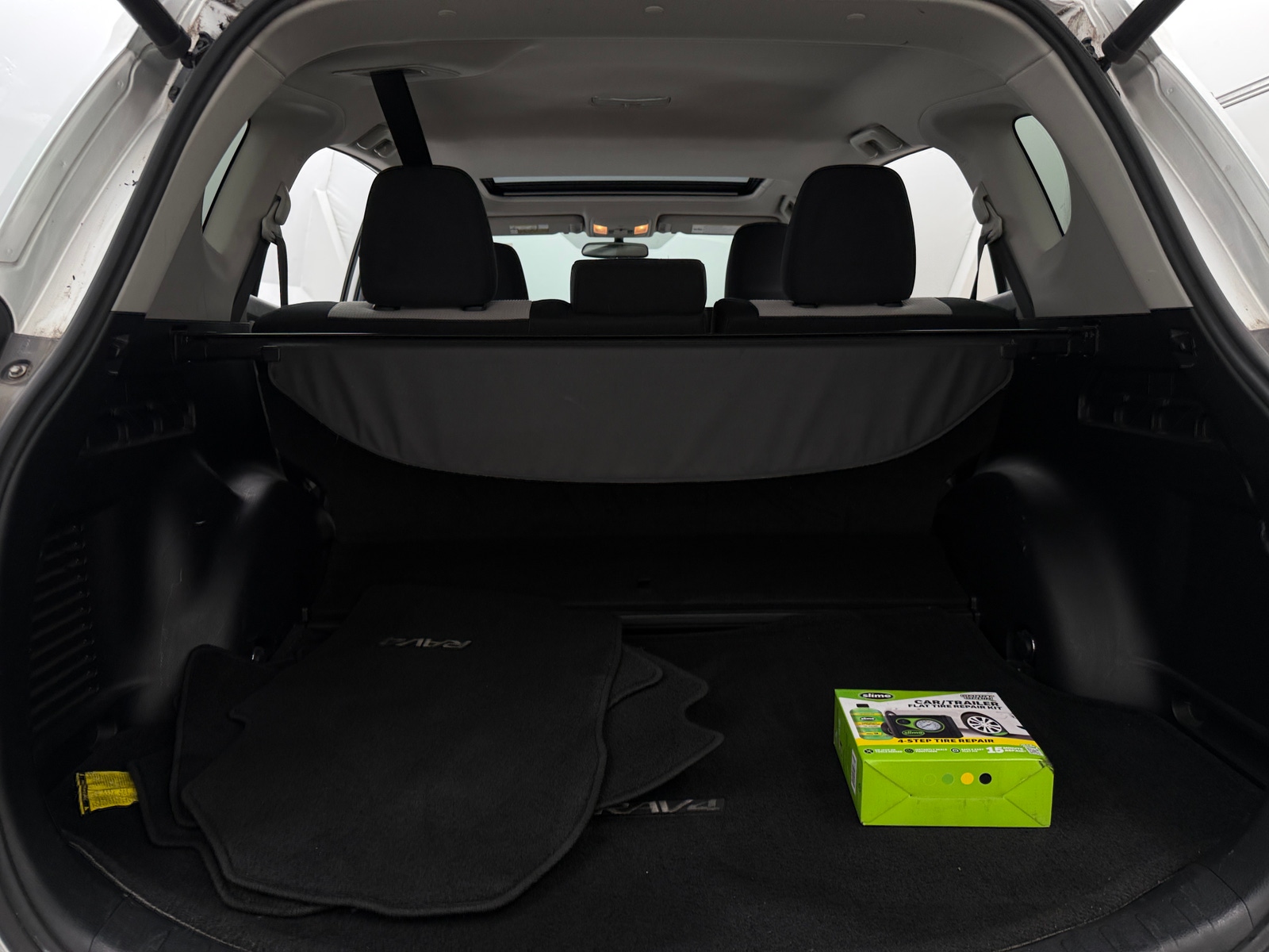 Thumbnail: 2016 Toyota RAV4 - 7
